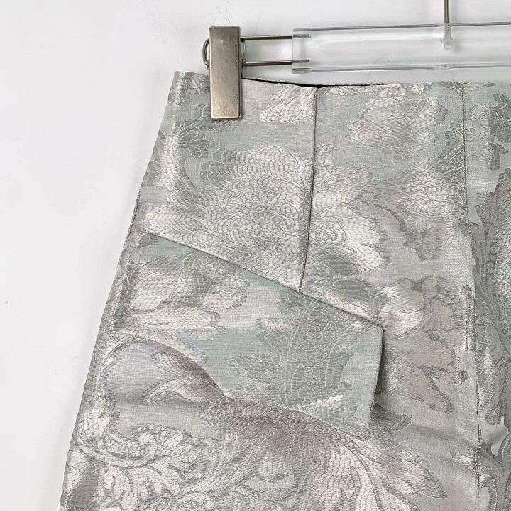 Louis Vuitton Louis Vuitton Silver Floral Embroidery Skirt Size 36" / US 14 / IT 50 - 3 Thumbnail