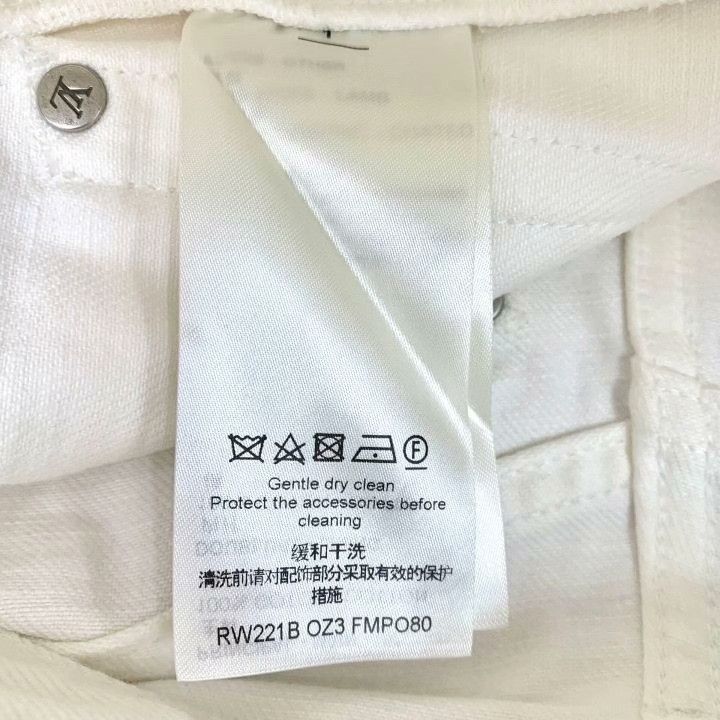 Louis Vuitton Louis Vuitton 2022 White Monogram Denim Shorts Size 34" / US 12 / IT 48 - 6 Thumbnail