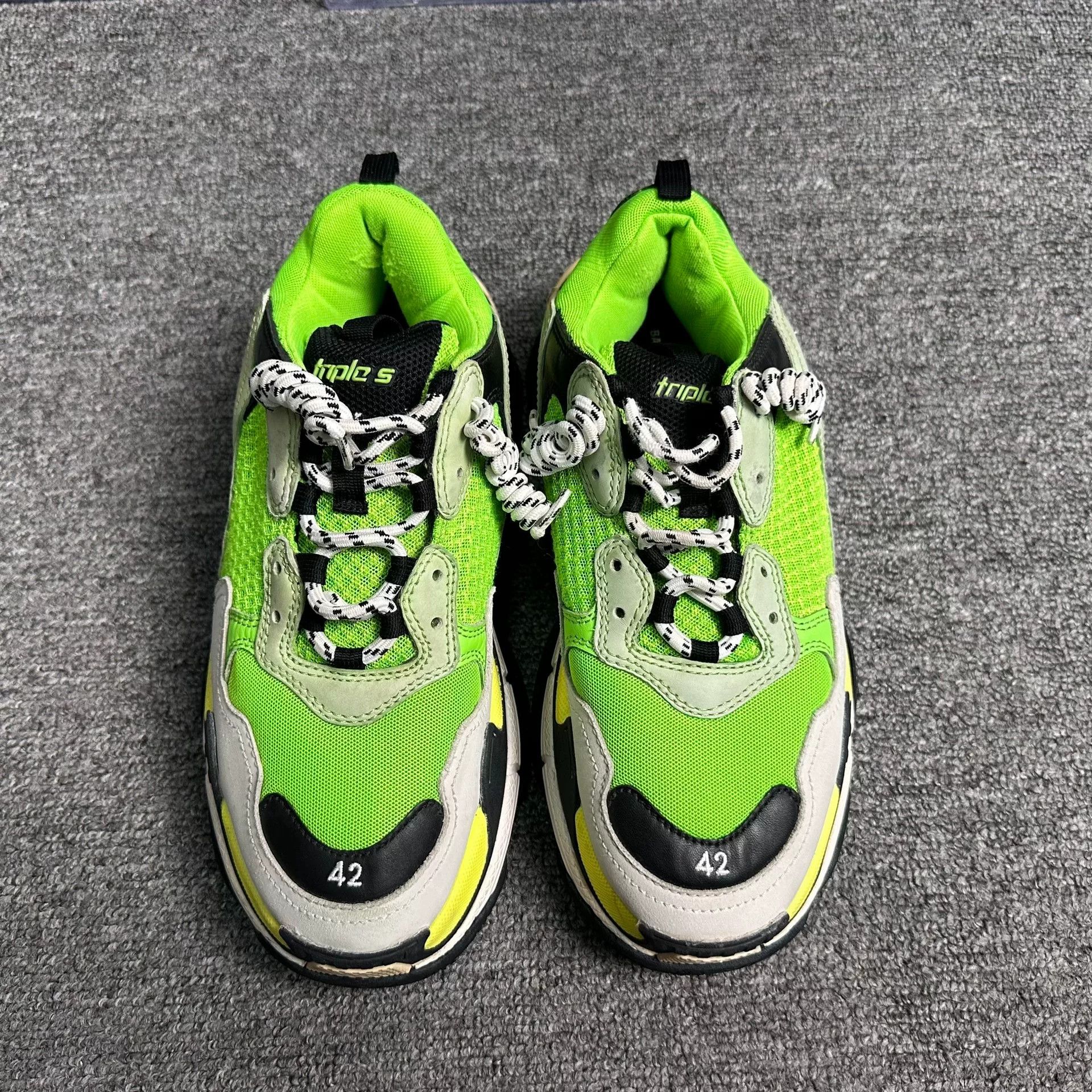 Balenciaga Balenciaga Green Lowtop Sneakers 9 Men Size US 9 / EU 42 - 4 Thumbnail