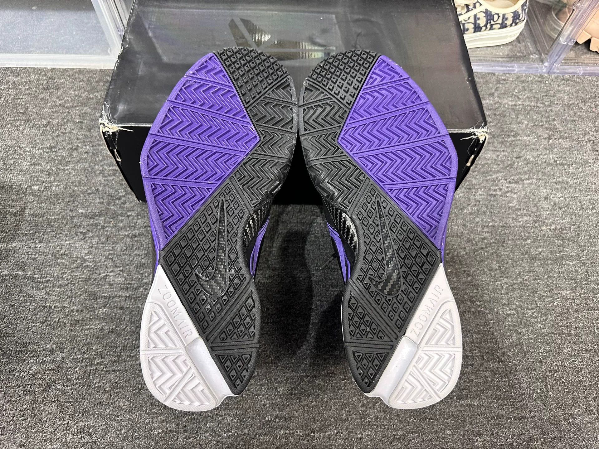 Nike Nike KOBE Purple Lowtop Sneakers 9 Men Size US 9 / EU 42 - 6 Thumbnail