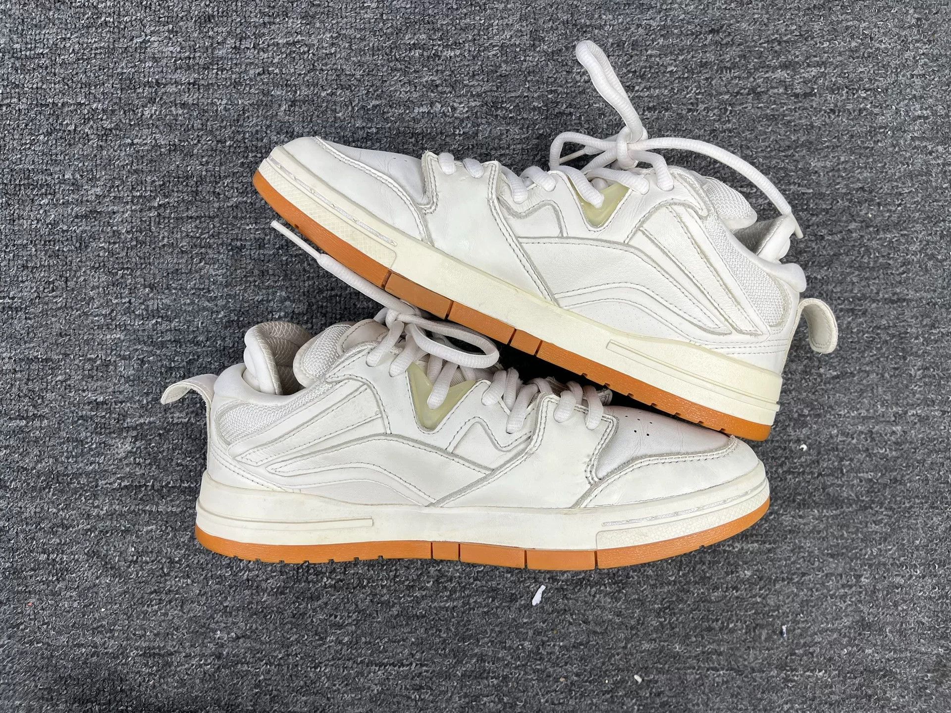 Li-Ning Li-Ning White Lowtop Sneakers 10 Men Size US 10 / EU 43 - 3 Thumbnail