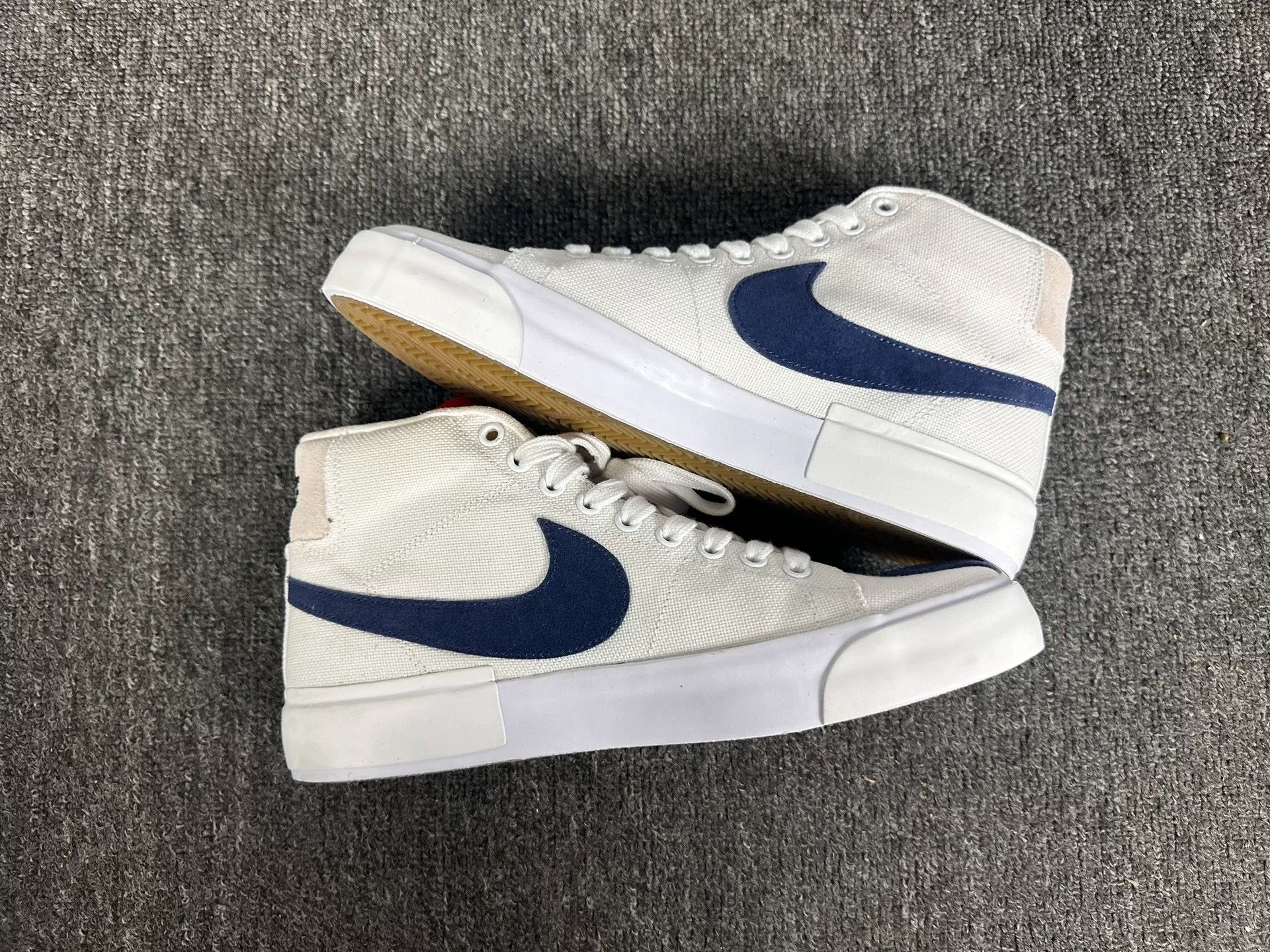 Nike Nike BLAZER White Lowtop Sneakers 9 Men Size US 9 / EU 42 - 3 Thumbnail