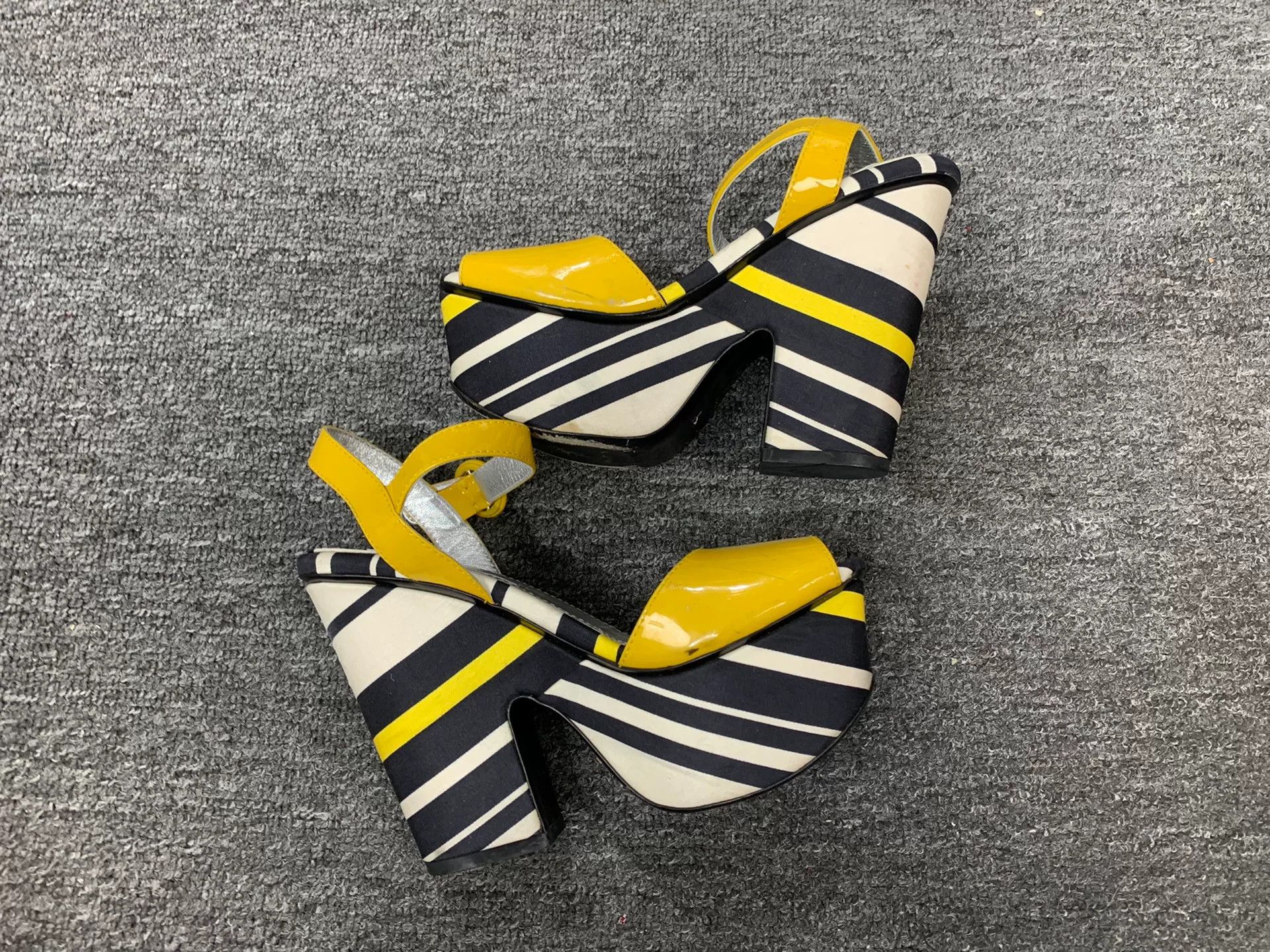 Prada Prada Sandals us_6 Women Size US 6 / IT 36 - 3 Thumbnail