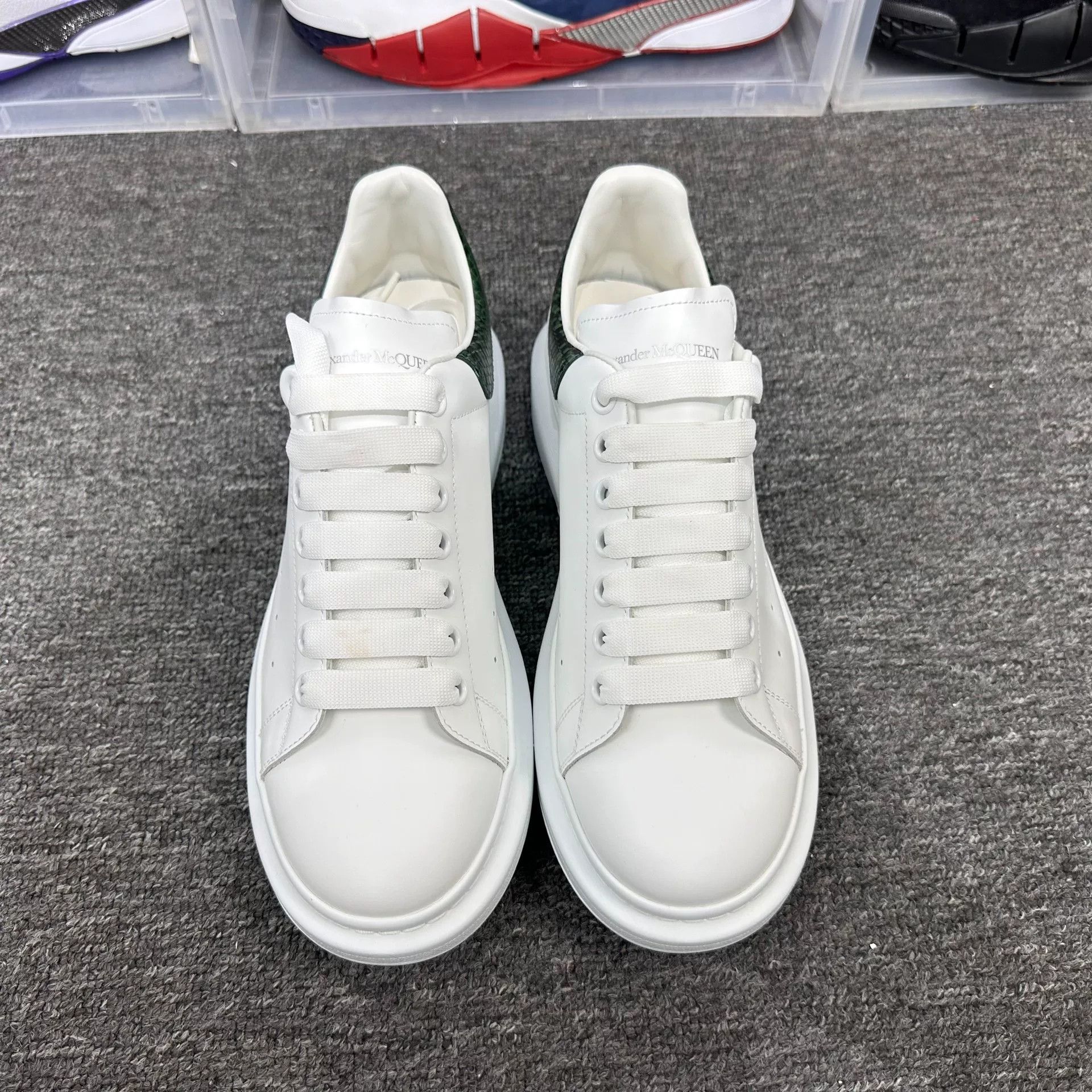 Alexander McQueen Alexander McQueen Lowtop Sneakers 9 Men Size US 9 / EU 42 - 4 Thumbnail