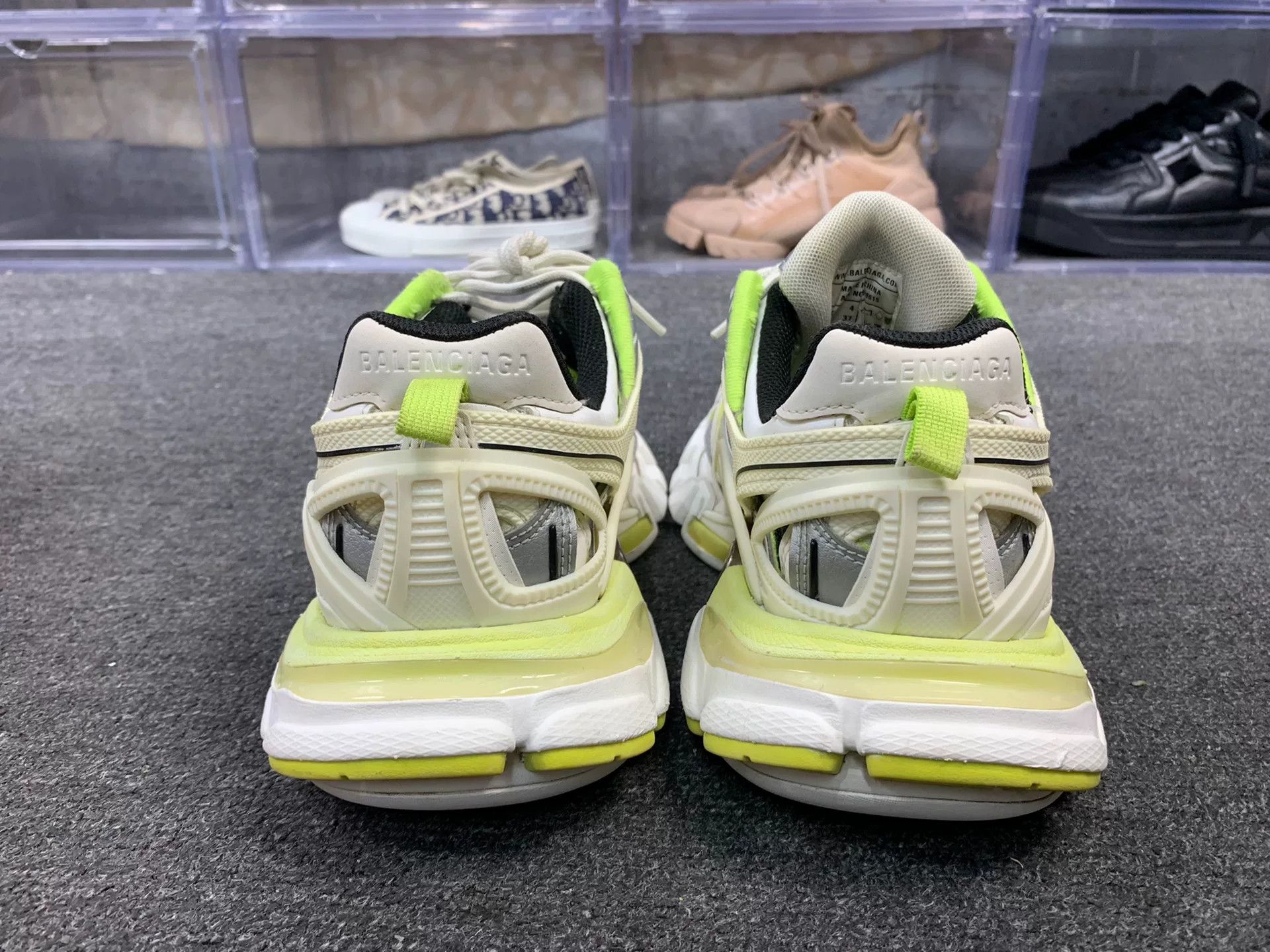 Balenciaga Balenciaga Green Lowtop Sneakers us_7 Women Size US 7 / IT 37 - 5 Thumbnail