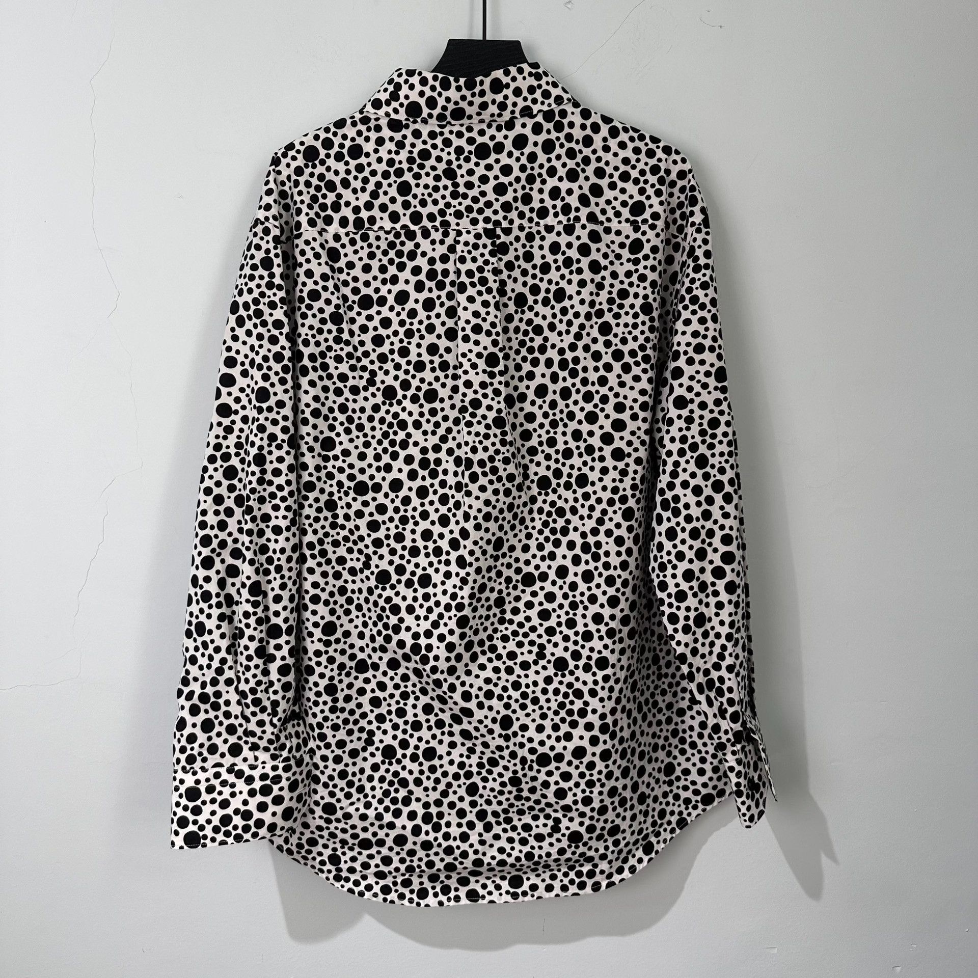Louis Vuitton Louis Vuitton Shirt l Men Size US L / EU 52-54 / 3 - 2 Thumbnail