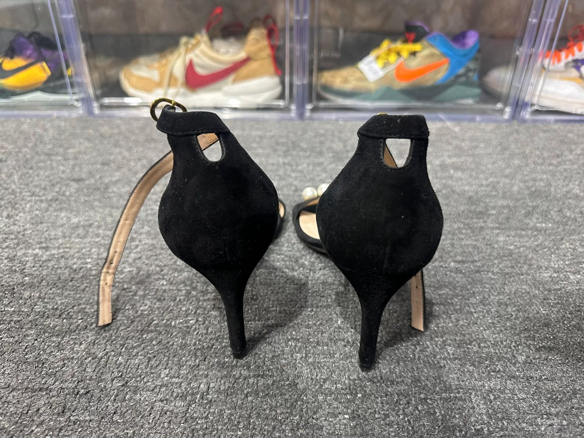 Stuart Weitzman Stuart Weitzman Black Sandals us_7 Women Size US 7 / IT 37 - 5 Thumbnail