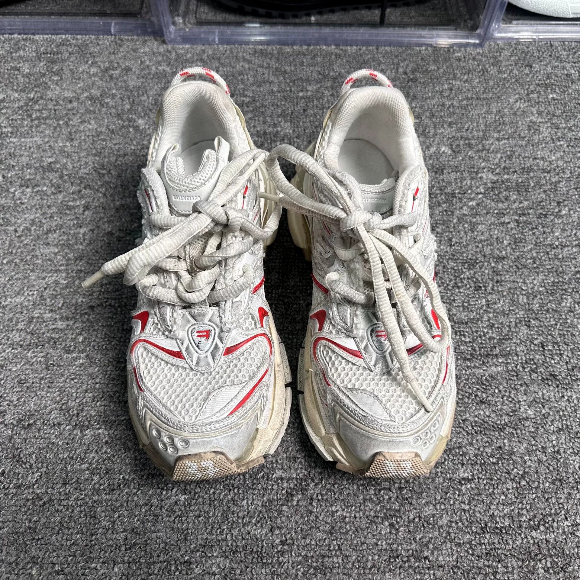 Balenciaga Balenciaga Running Red Lowtop Sneakers us_7 Women Size US 7 / IT 37 - 4 Thumbnail
