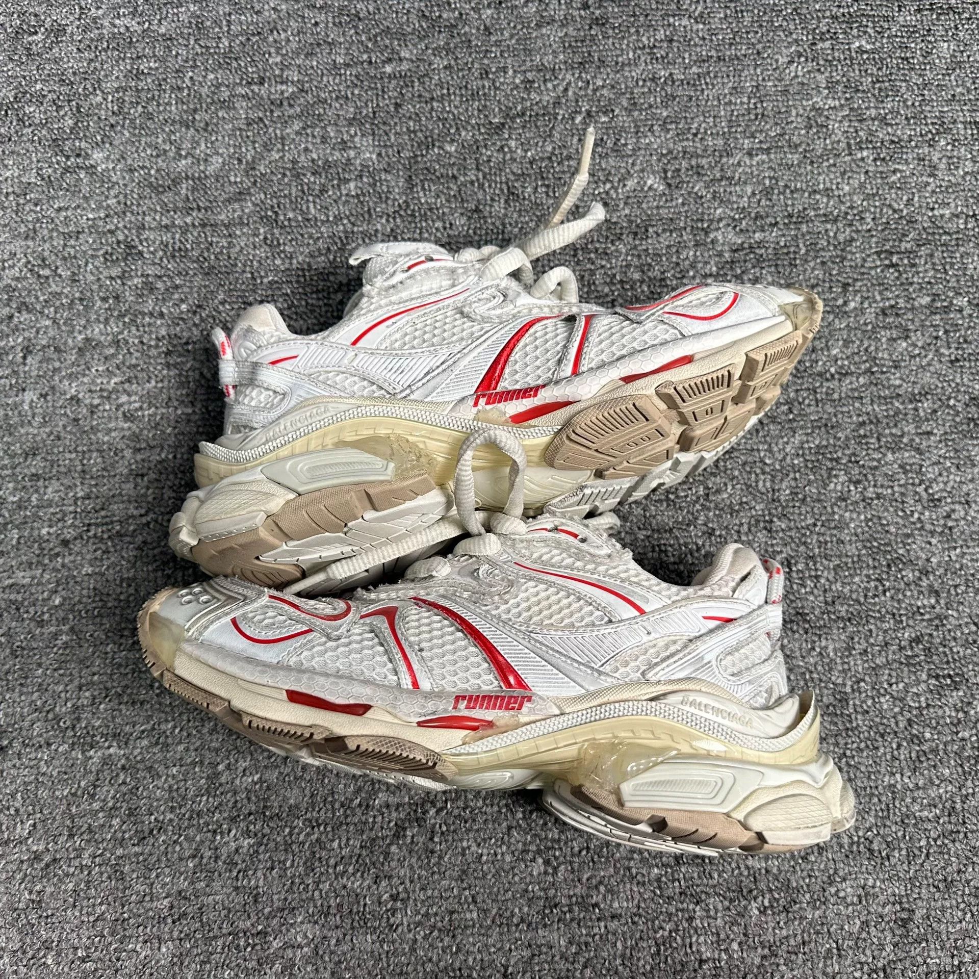 Balenciaga Balenciaga Running Red Lowtop Sneakers us_7 Women Size US 7 / IT 37 - 2 Thumbnail