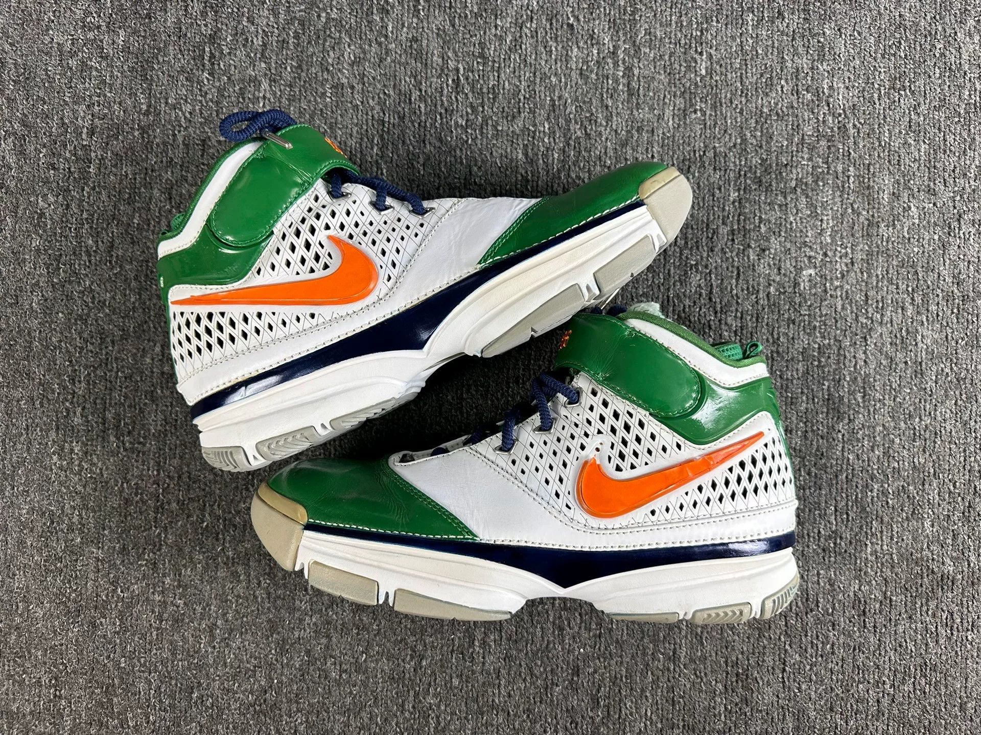 Nike Nike KOBE Green Lowtop Sneakers 9 Men Size US 9 / EU 42 - 2 Thumbnail