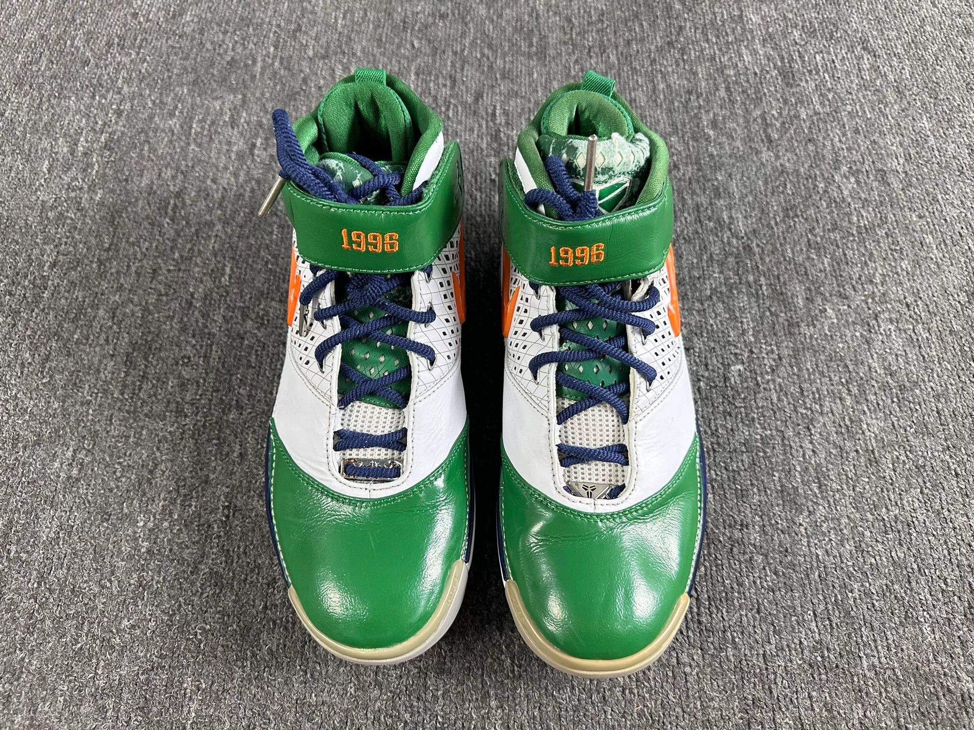 Nike Nike KOBE Green Lowtop Sneakers 9 Men Size US 9 / EU 42 - 4 Thumbnail