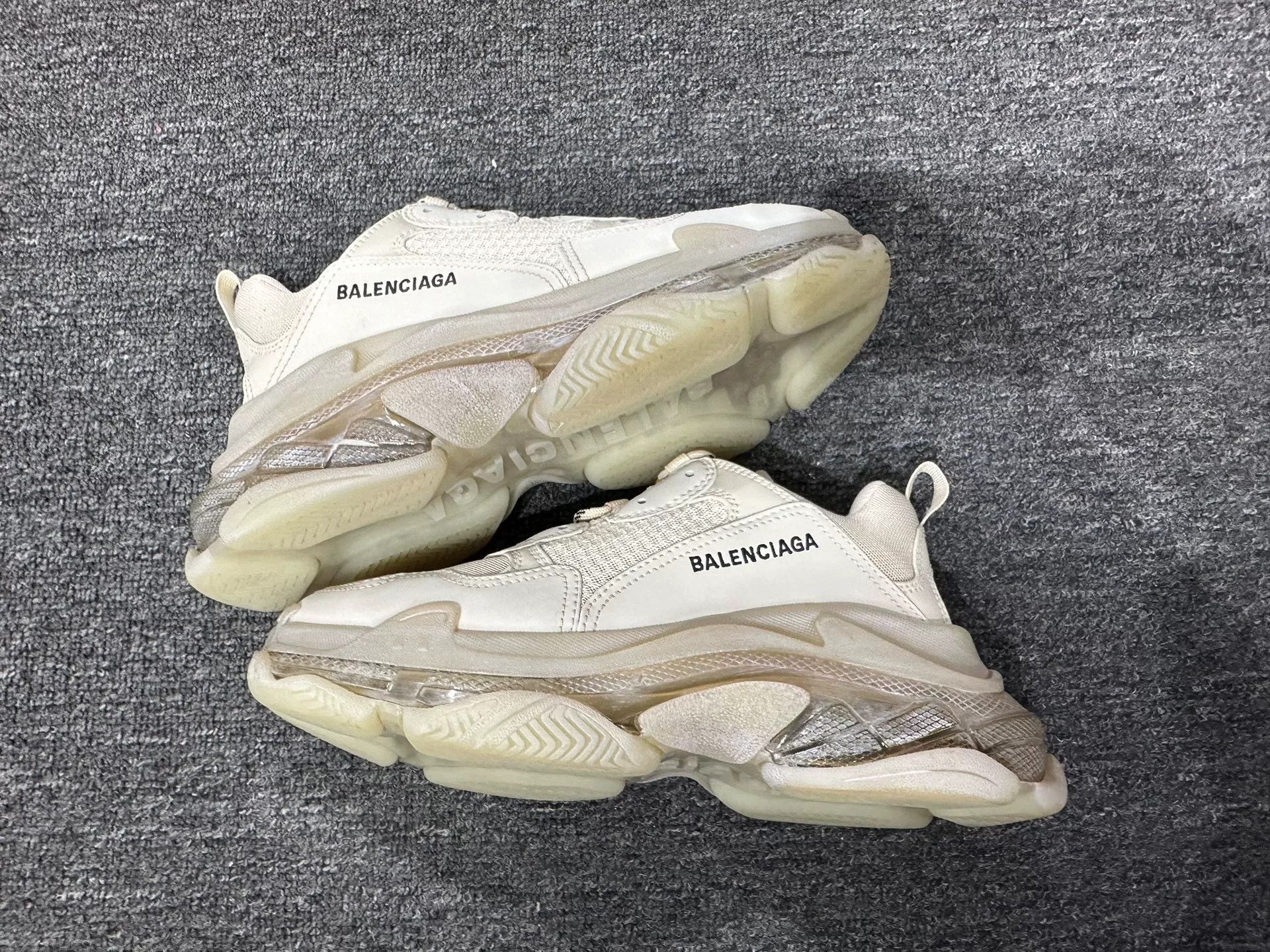 Balenciaga Balenciaga White Lowtop Sneakers 7 Men Size US 7 / EU 40 - 2 Thumbnail