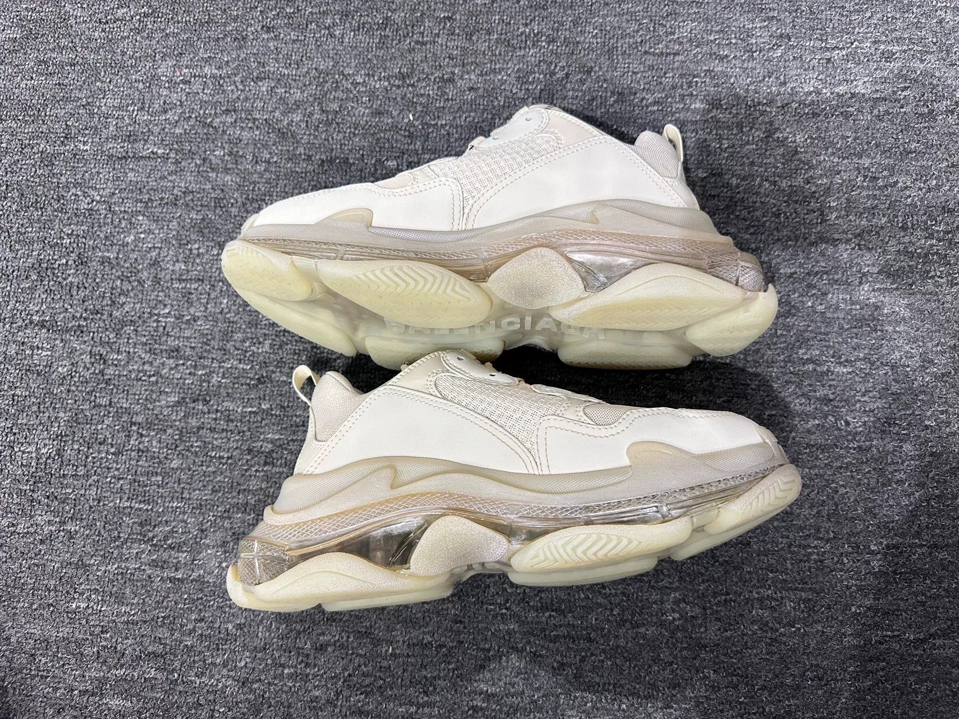 Balenciaga Balenciaga White Lowtop Sneakers 7 Men Size US 7 / EU 40 - 3 Thumbnail