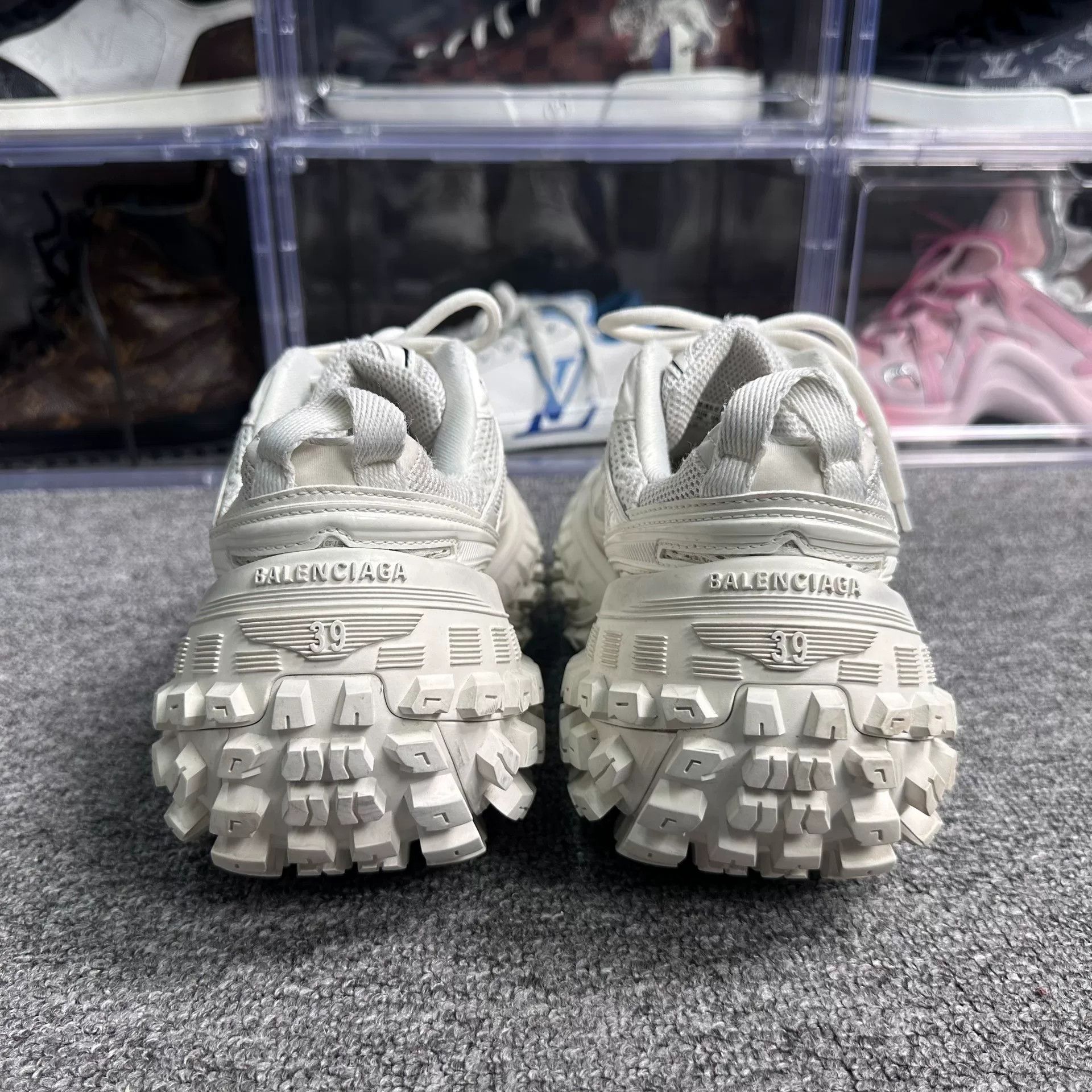 Balenciaga Balenciaga White Lowtop Sneakers us_9 Women Size US 9 / IT 39 - 5 Thumbnail