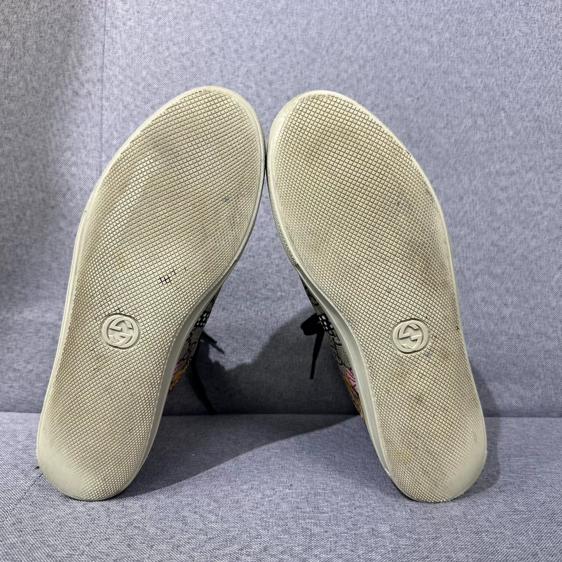 Gucci Gucci Tiger Printed Hitop Sneakers us_7 Women Size US 7 / IT 37 - 6 Thumbnail