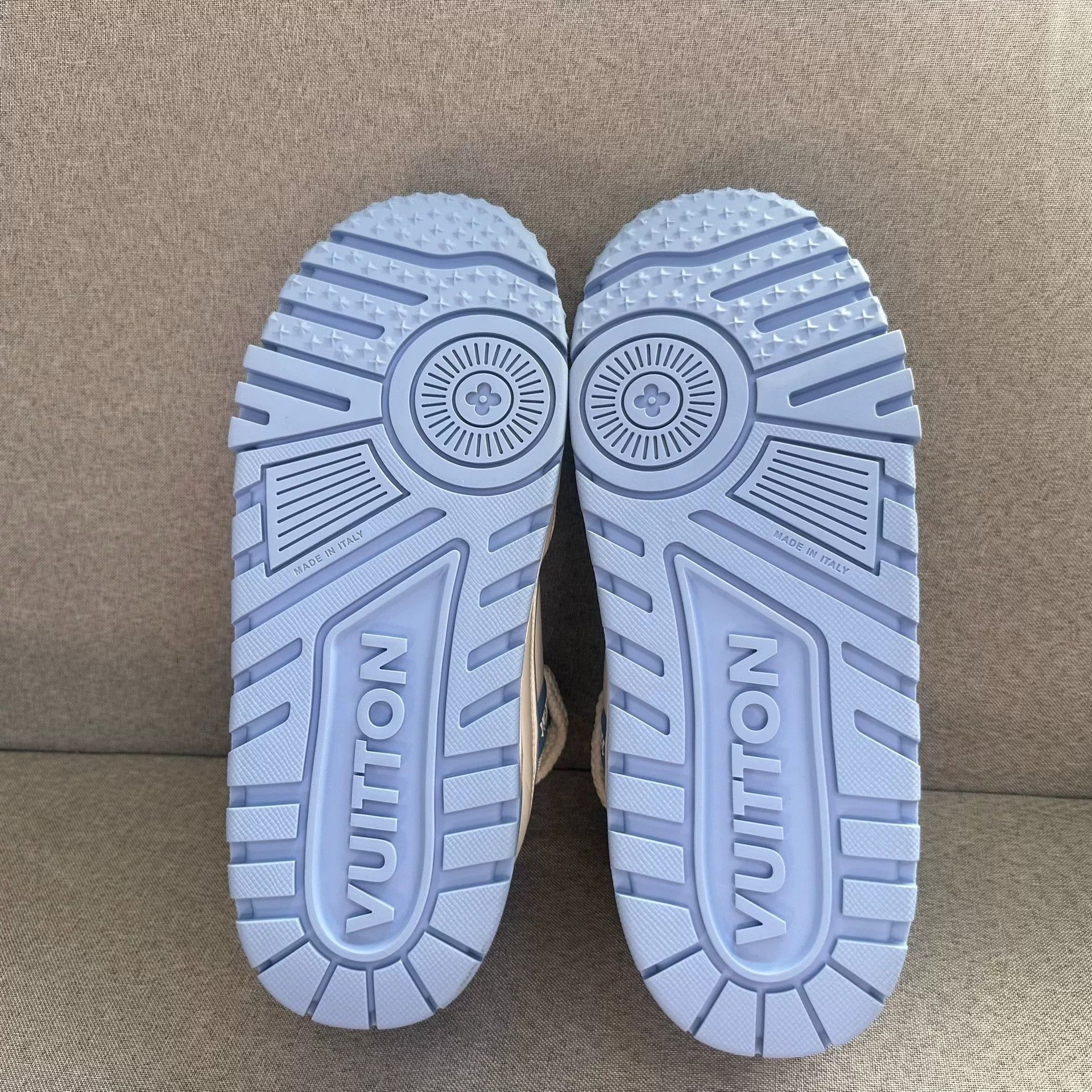 Louis Vuitton Louis Vuitton Training Blue Lowtop Sneakers 10 Men Size US 10 / EU 43 - 6 Thumbnail