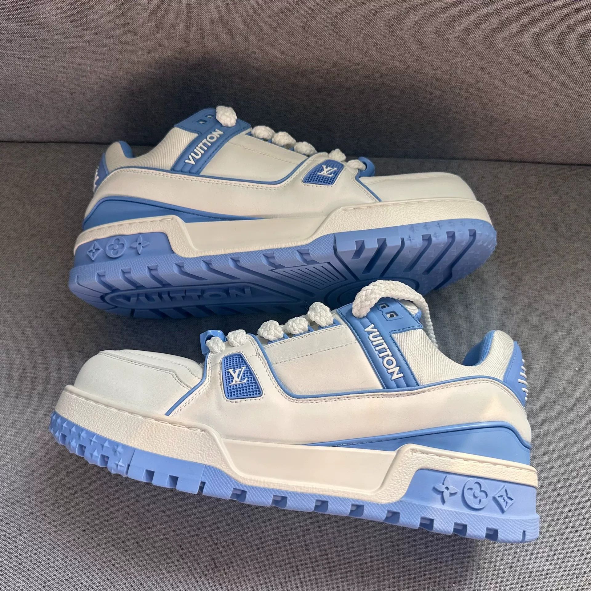 Louis Vuitton Louis Vuitton Training Blue Lowtop Sneakers 10 Men Size US 10 / EU 43 - 2 Thumbnail