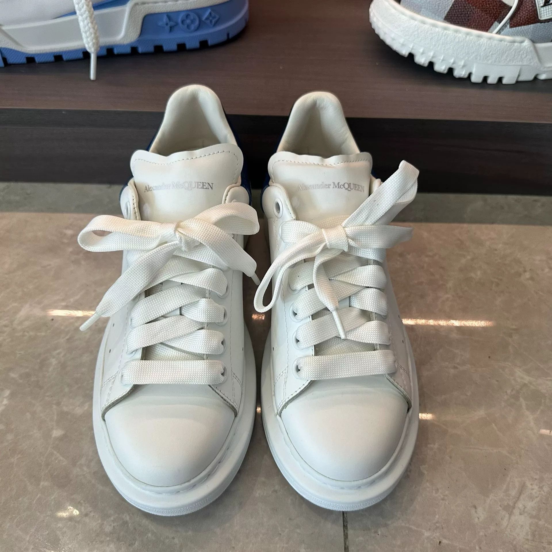 Alexander McQueen Alexander McQueen Blue Lowtop Sneakers us_7 Women Size US 7 / IT 37 - 4 Thumbnail