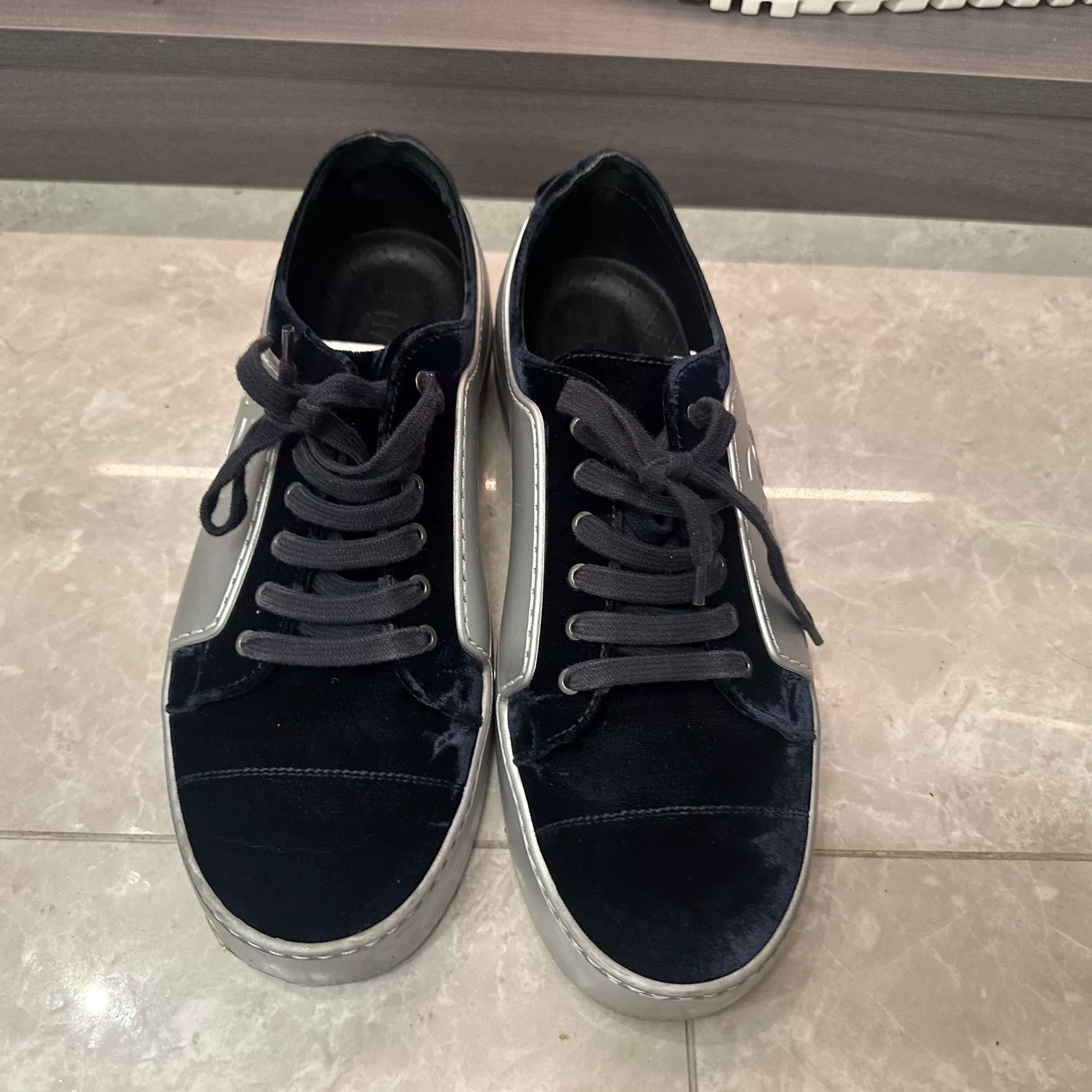 Chanel Chanel Velvet Blue Lowtop Sneakers 9 Men Size US 9 / EU 42 - 4 Thumbnail