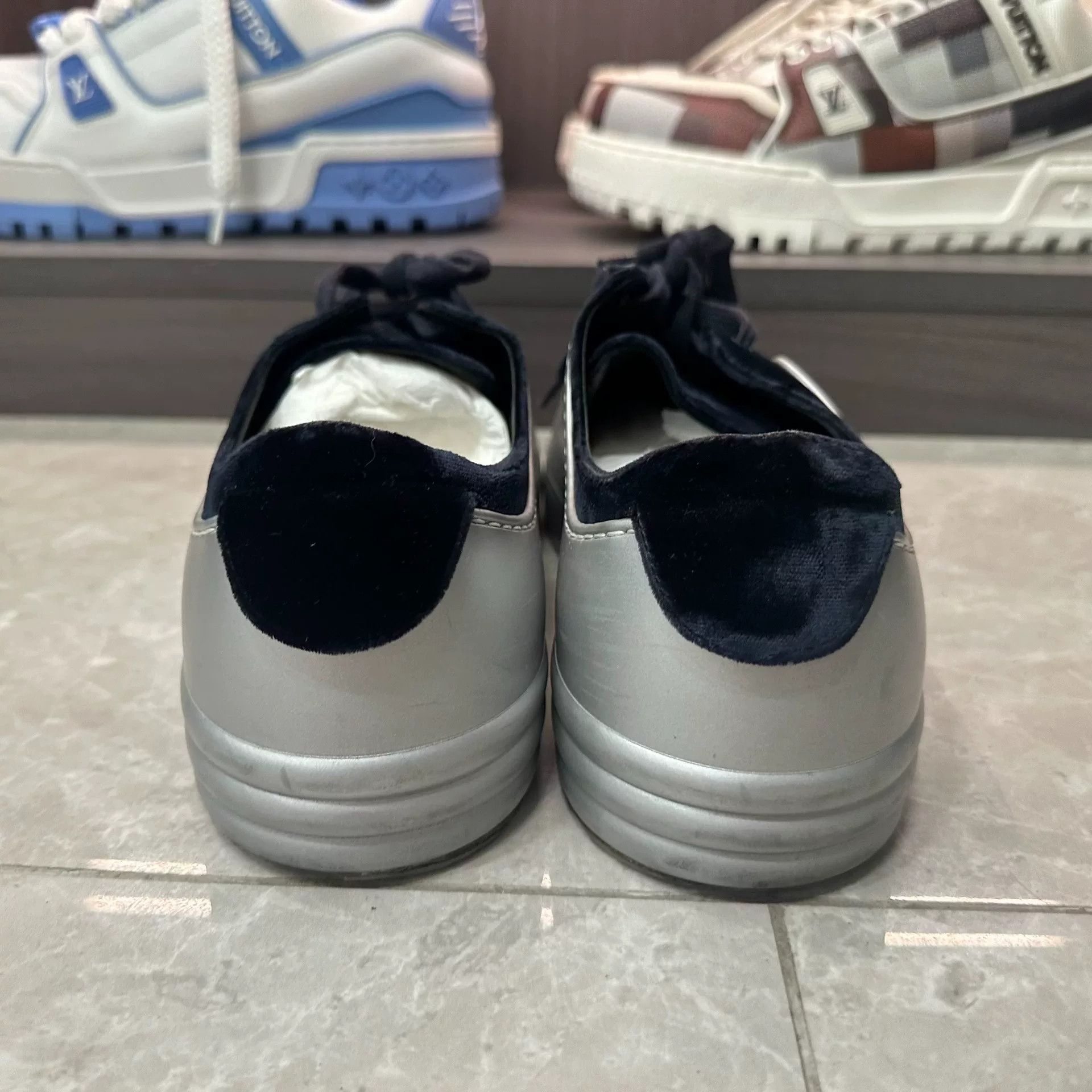 Chanel Chanel Velvet Blue Lowtop Sneakers 9 Men Size US 9 / EU 42 - 5 Thumbnail