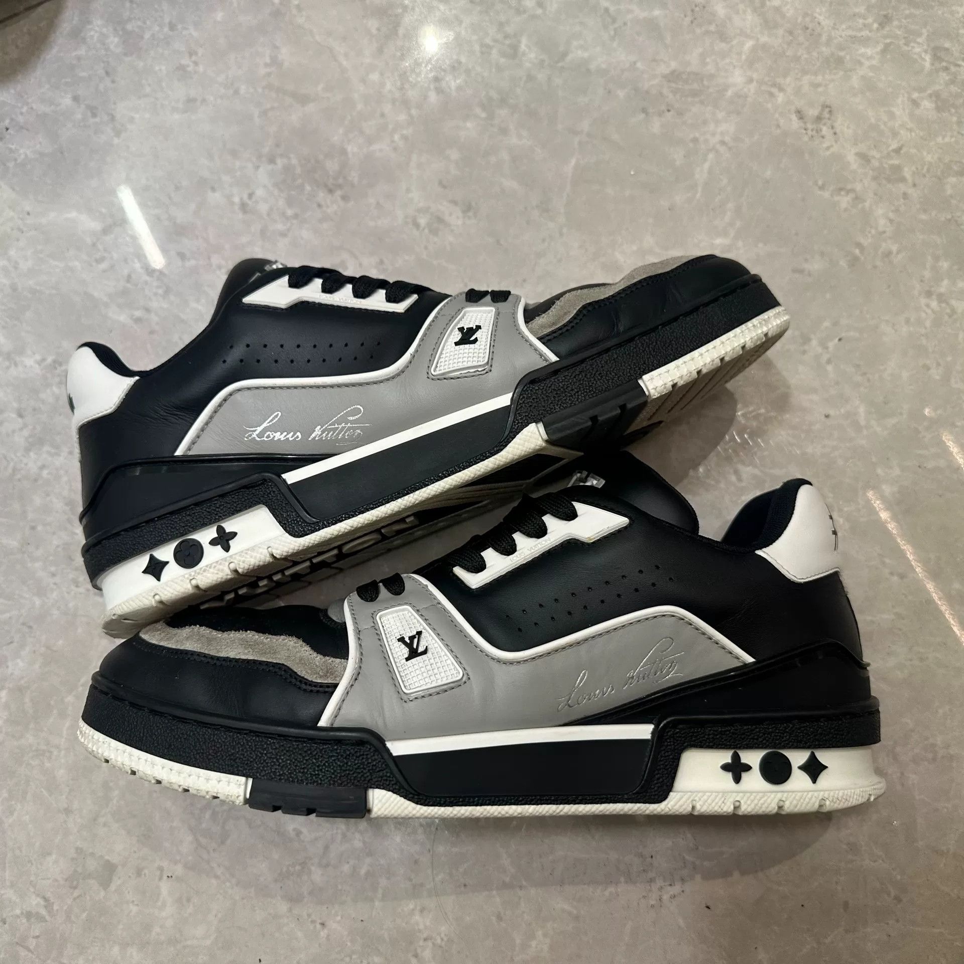 Louis Vuitton Louis Vuitton Training Gray Lowtop Sneakers 8 Men Size US 8 / EU 41 - 2 Thumbnail