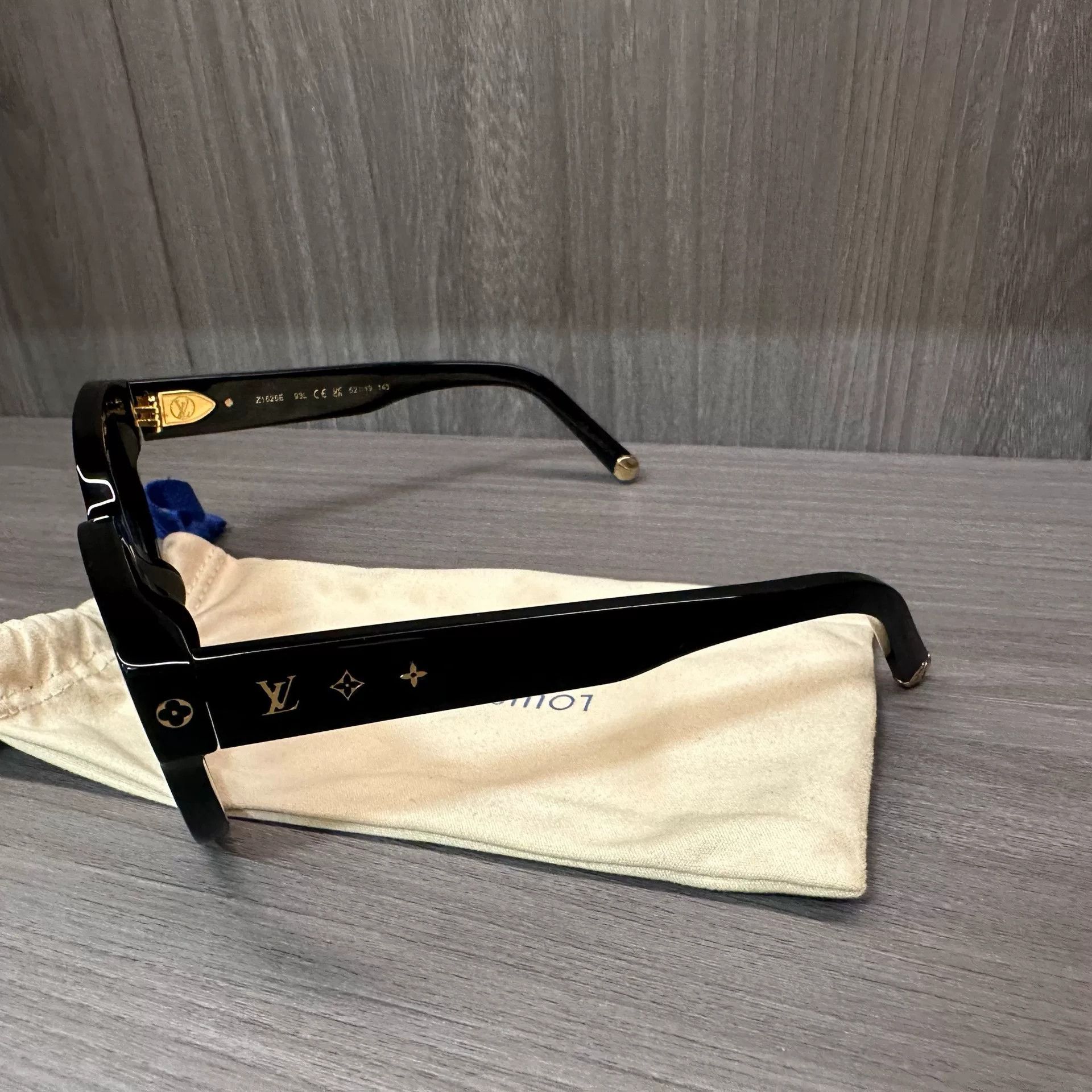 Louis Vuitton Louis Vuitton Retro Black Sunglasses one size Men Size ONE SIZE - 3 Thumbnail
