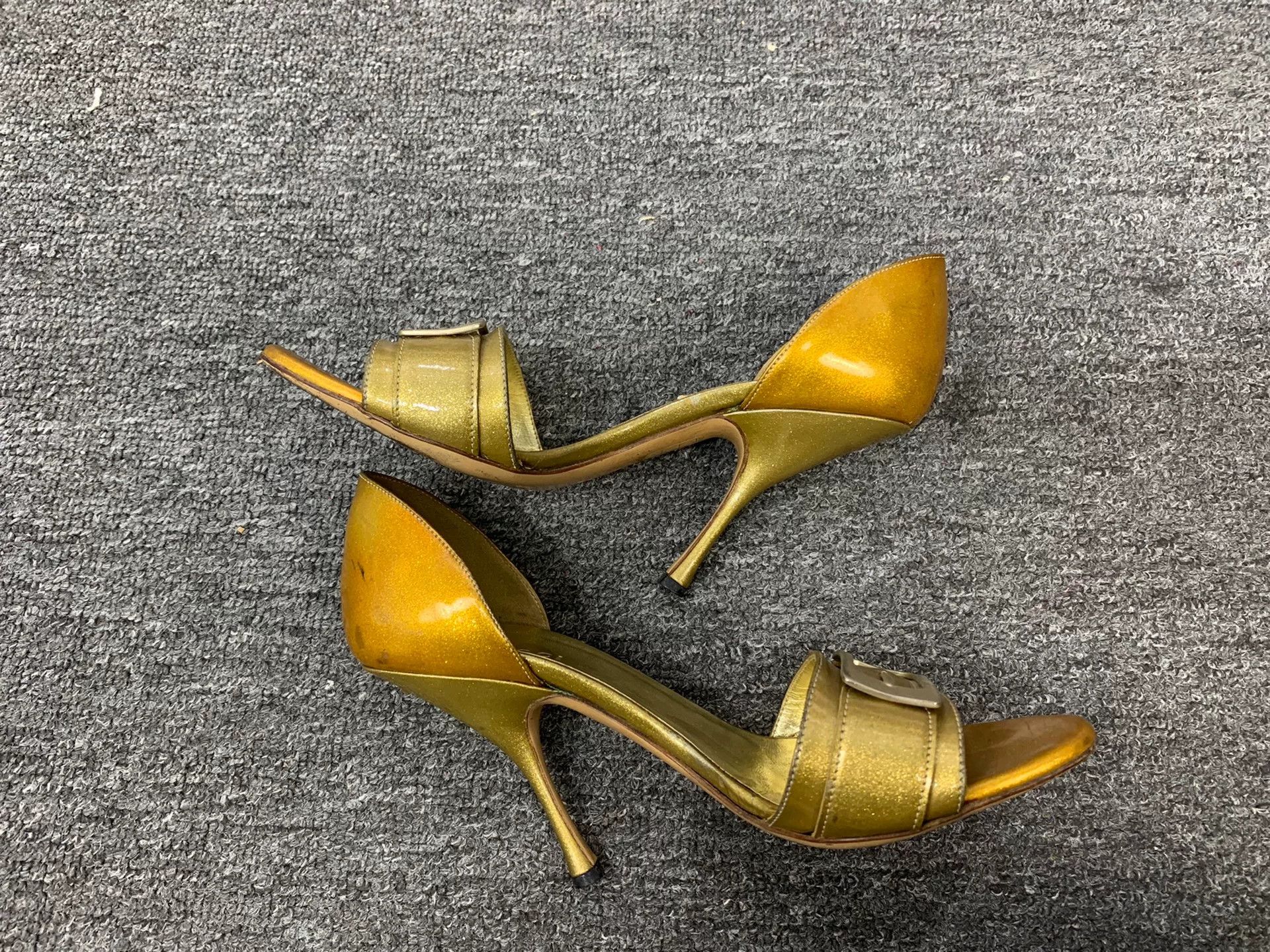 Gucci Gucci Gold Sandals us_6 Women Size US 6 / IT 36 - 3 Thumbnail