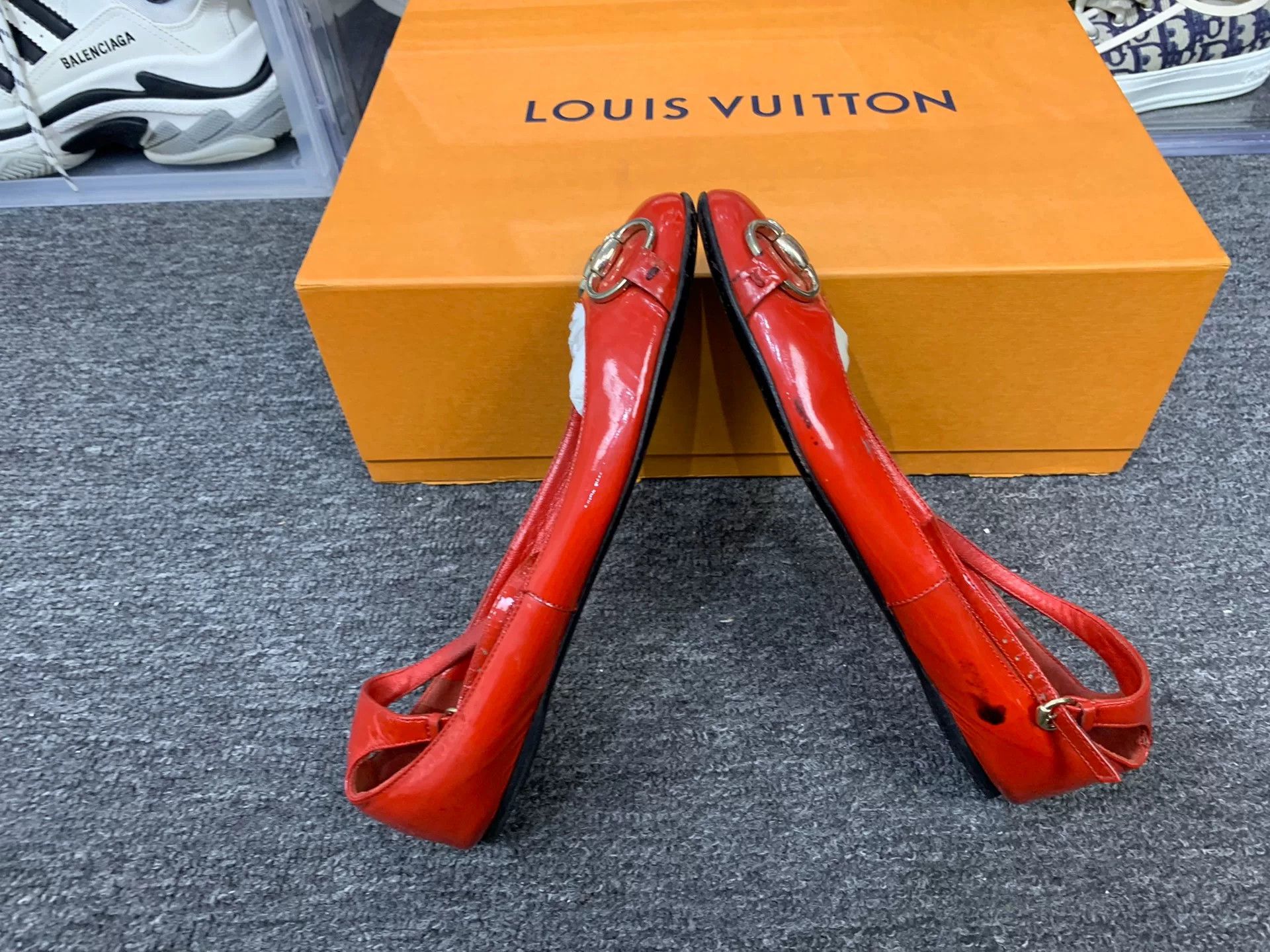 Gucci Gucci Patent Red Lowtop Sneakers us_5 Women Size US 5 / IT 35 - 2 Thumbnail