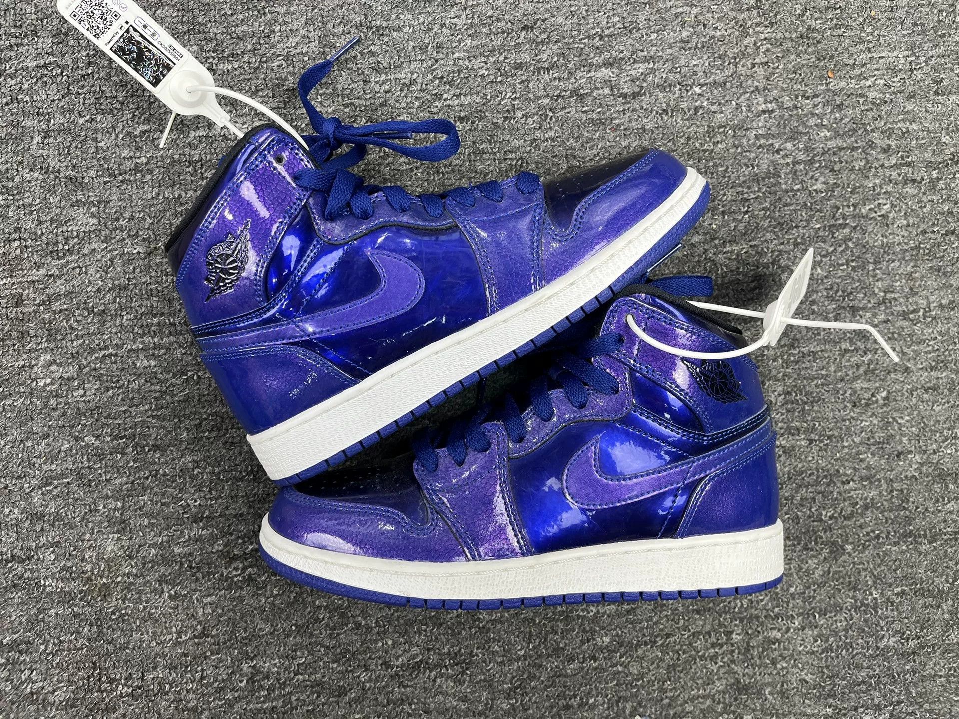 Nike Nike AJ1 Purple Lowtop Sneakers 10 Men Size US 10 / EU 43 - 2 Thumbnail