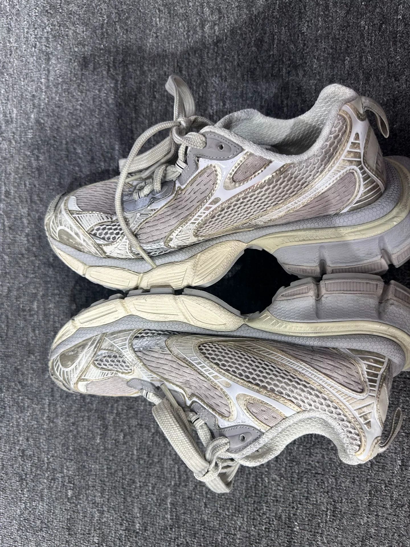 Balenciaga Balenciaga Beige Lowtop Sneakers us_9 Women Size US 9 / IT 39 - 7 Thumbnail