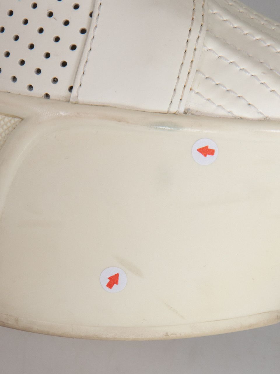 Louis Vuitton White Leather Perforated Wedges Size US 7.5 / IT 37.5 - 22 Thumbnail