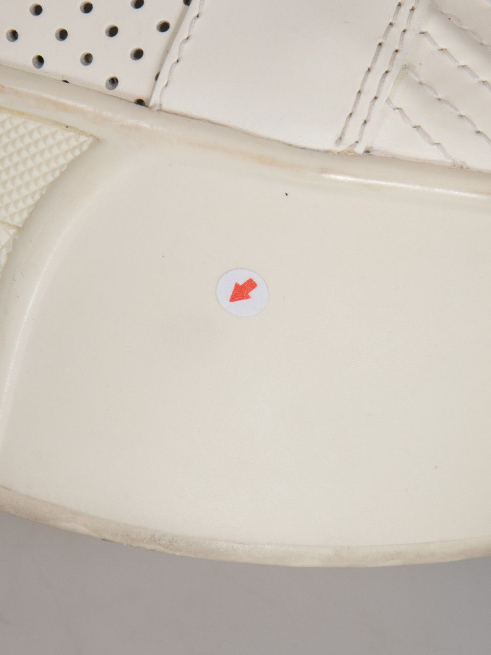 Louis Vuitton White Leather Perforated Wedges Size US 7.5 / IT 37.5 - 18 Thumbnail