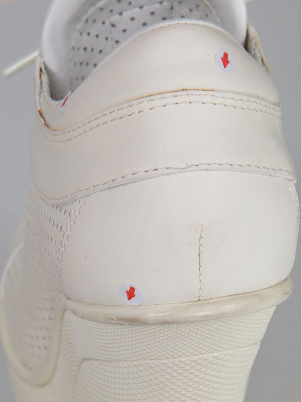 Louis Vuitton White Leather Perforated Wedges Size US 7.5 / IT 37.5 - 10 Thumbnail