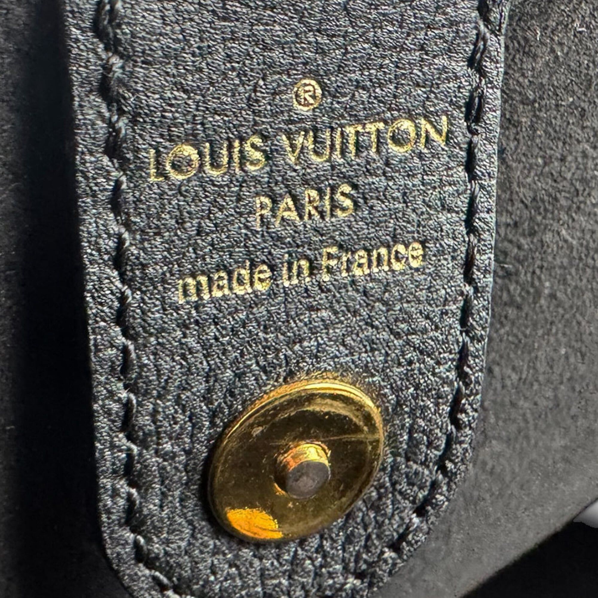 Louis Vuitton Louis Vuitton Lockmeet Leather Shoulder Bag, Black, Women's, M54569 z9308 Size ONE SIZE - 12 Thumbnail