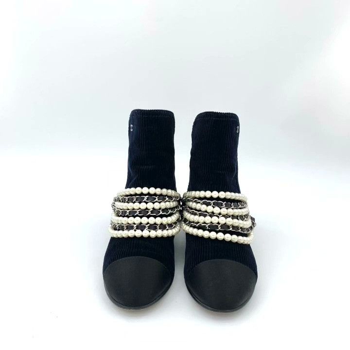 Chanel Chanel Black Double C Velvet Pearl Ankle Boots Size US 5 / IT 35 - 3 Thumbnail