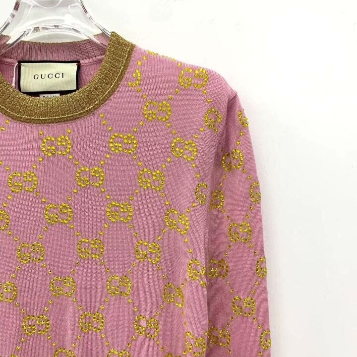 Gucci Gucci Pink Logo Monogram Rhinestone Wool Sweater Size XS / US 0-2 / IT 36-38 - 3 Thumbnail