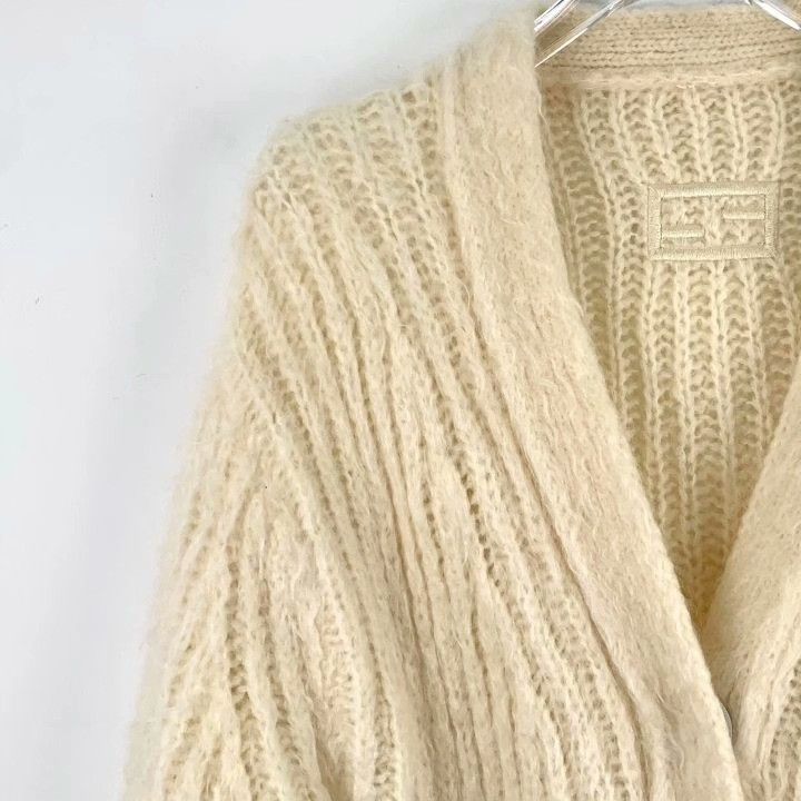 Fendi Fendi Beige Mohair V-Neck Cardigan Size S / US 4 / IT 40 - 3 Thumbnail