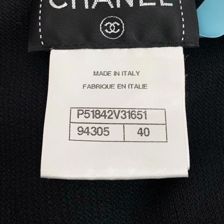 Chanel Chanel Black Gold Button Cotton Cardigan Size S / US 4 / IT 40 - 7 Thumbnail