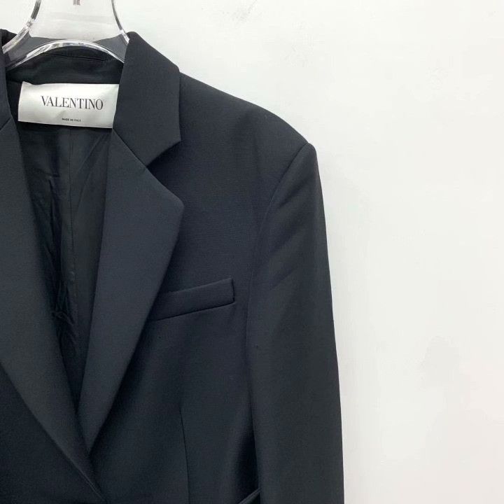 Valentino Valentino Black Silk Lapel Belted Blazer Size M / US 6-8 / IT 42-44 - 3 Thumbnail