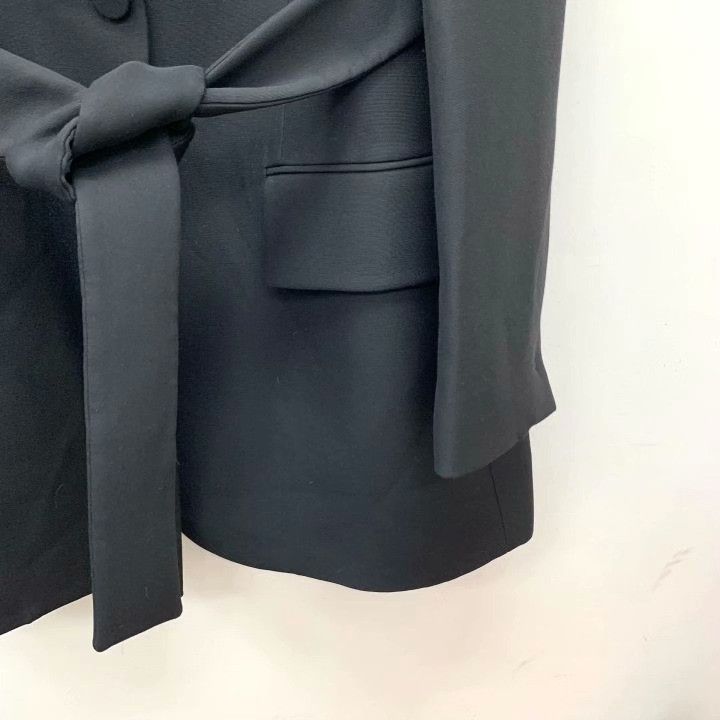 Valentino Valentino Black Silk Lapel Belted Blazer Size M / US 6-8 / IT 42-44 - 4 Thumbnail