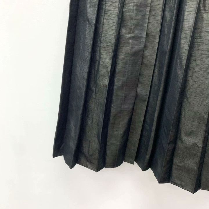 Brunello Cucinelli Brunello Cucinelli Black Pleated Skirt Size 42" / US 20 - 4 Thumbnail
