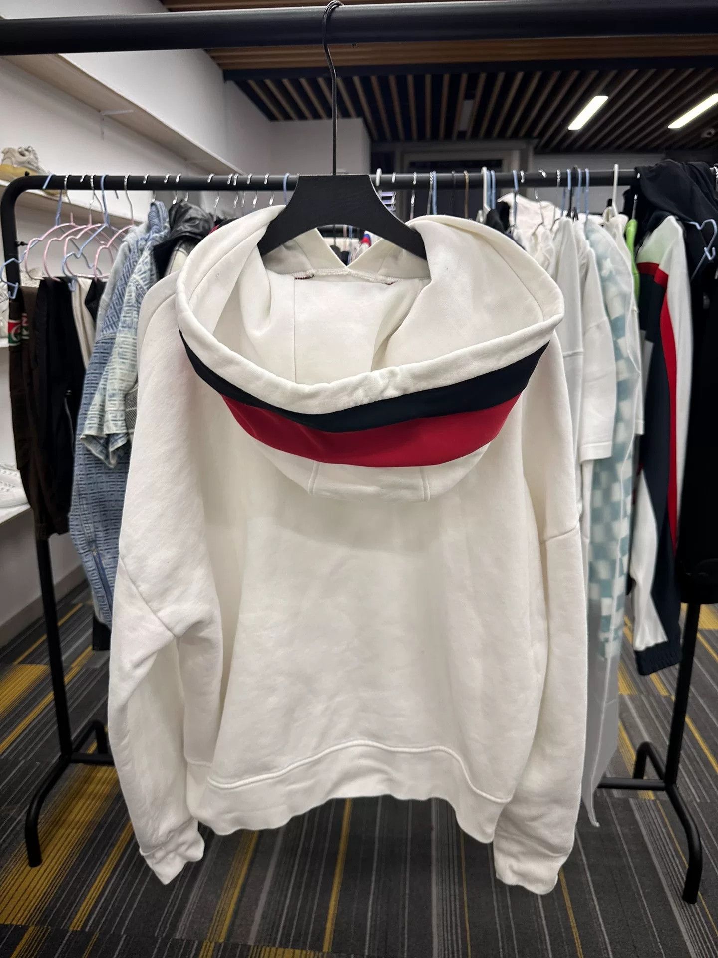 Burberry Burberry Hoodie xl Men Size US XL / EU 56 / 4 - 2 Thumbnail