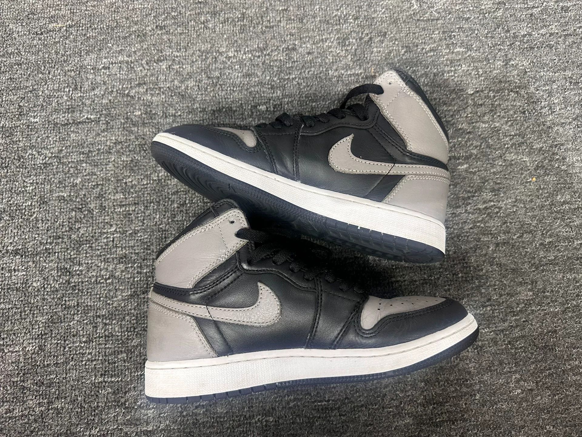 Nike Nike AIR JORDAN Gray Lowtop Sneakers 5.5 Men Size US 5.5 / EU 38 - 3 Thumbnail