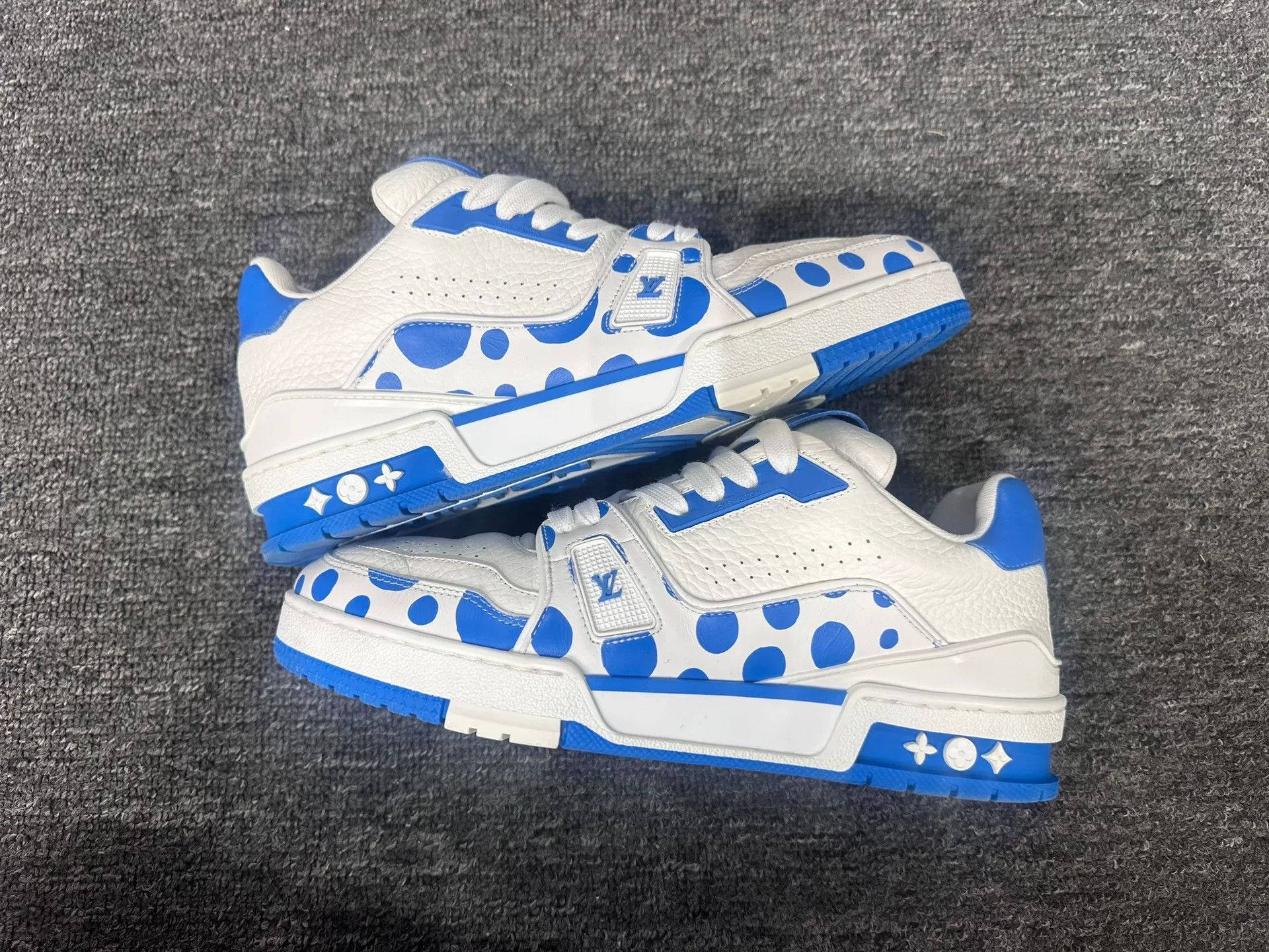 Louis Vuitton Louis Vuitton Training Blue Lowtop Sneakers 10 Men Size US 10 / EU 43 - 2 Thumbnail