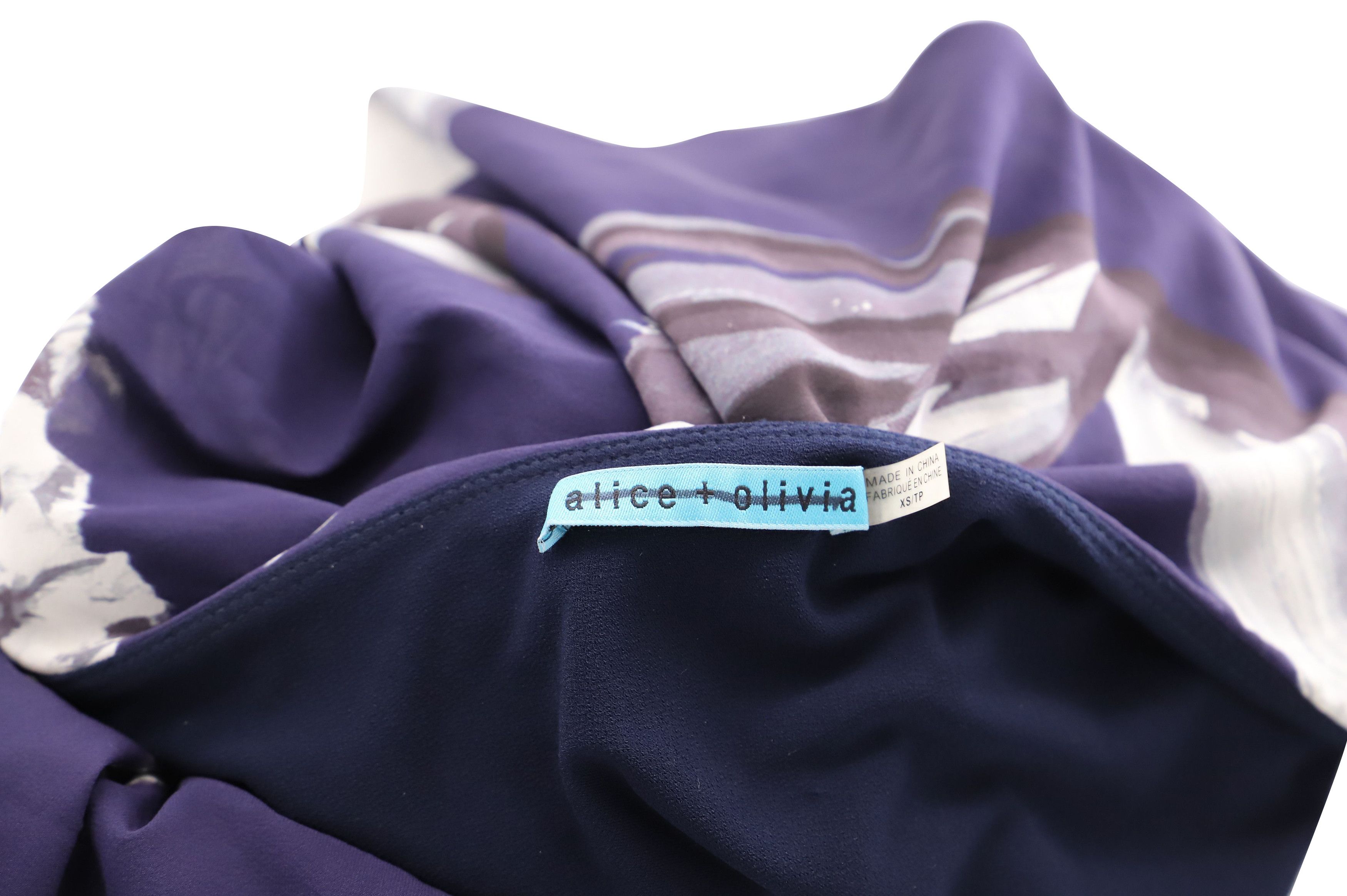 Alice + Olivia Alice + Olivia One Shoulder Floral Dress in Violet Silk Size XS / US 0-2 / IT 36-38 - 4 Thumbnail