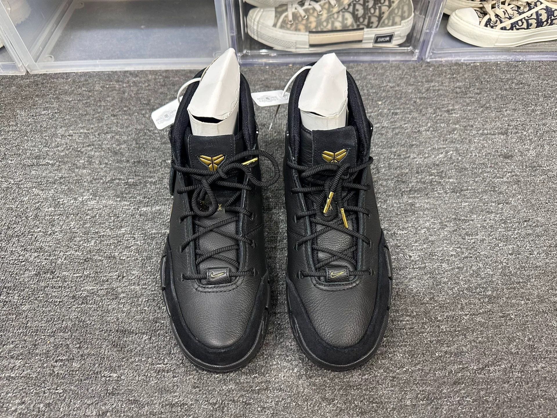 Nike Nike KOBE Black Lowtop Sneakers 13 Men Size US 13 / EU 46 - 4 Thumbnail