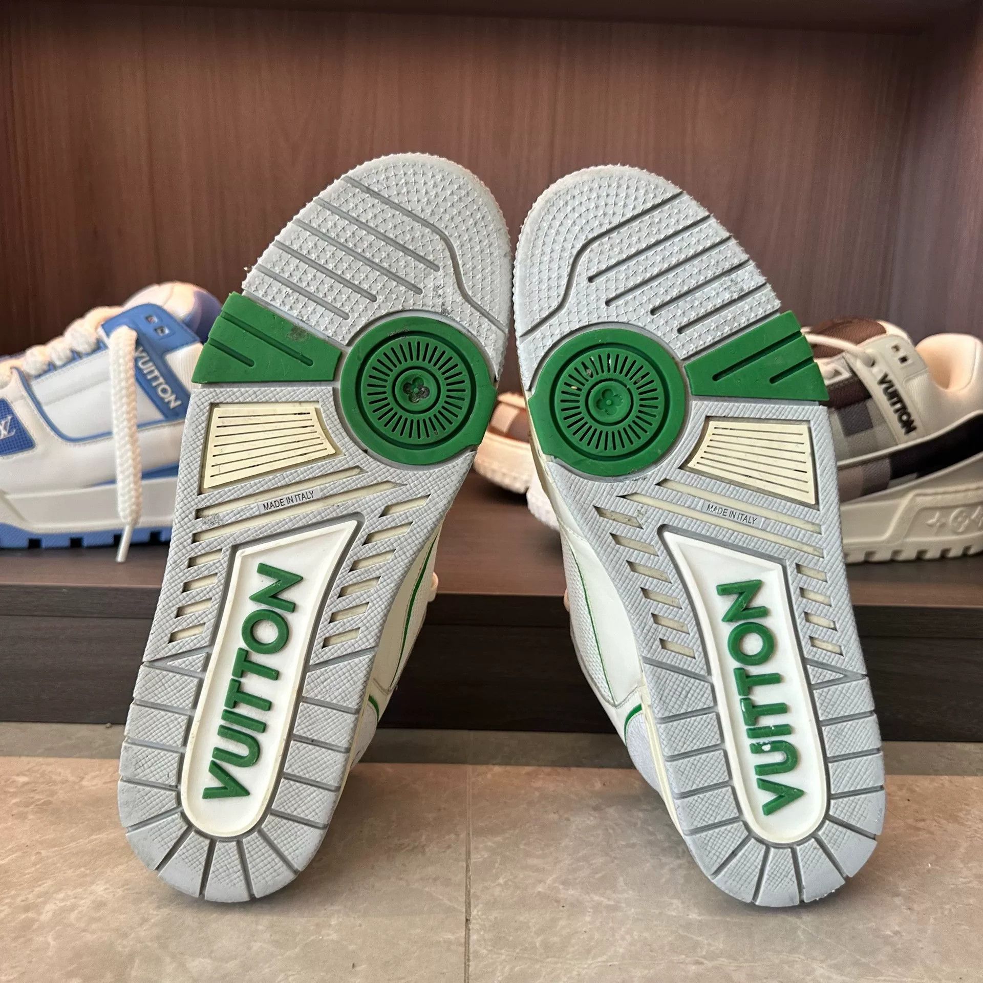 Louis Vuitton Louis Vuitton Training Green Lowtop Sneakers 8 Men Size US 8 / EU 41 - 6 Thumbnail