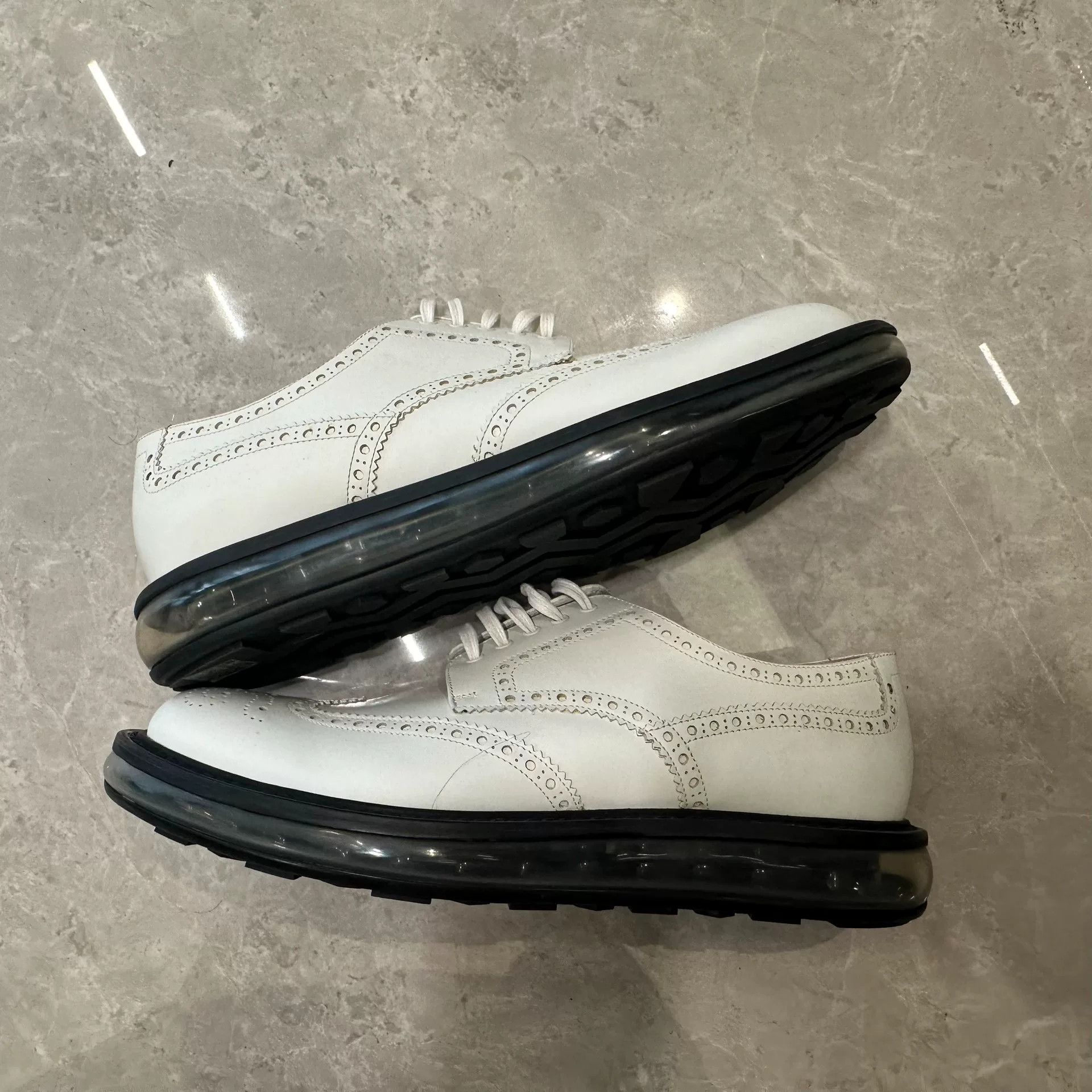 Prada Prada Casual Lowtop Sneakers 9 Men Size US 9 / EU 42 - 2 Thumbnail