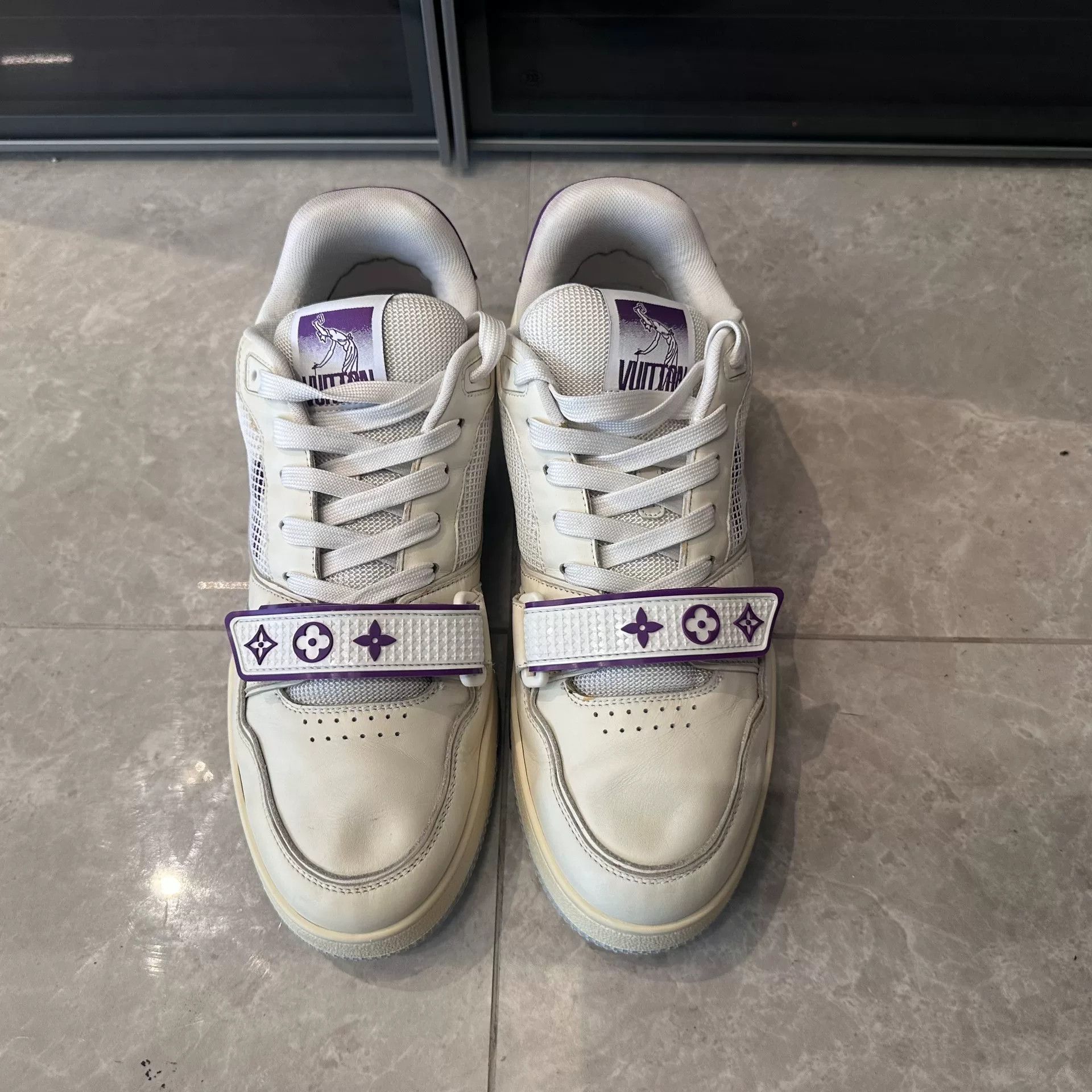 Louis Vuitton Louis Vuitton Training White Lowtop Sneakers 9 Men Size US 9 / EU 42 - 4 Thumbnail