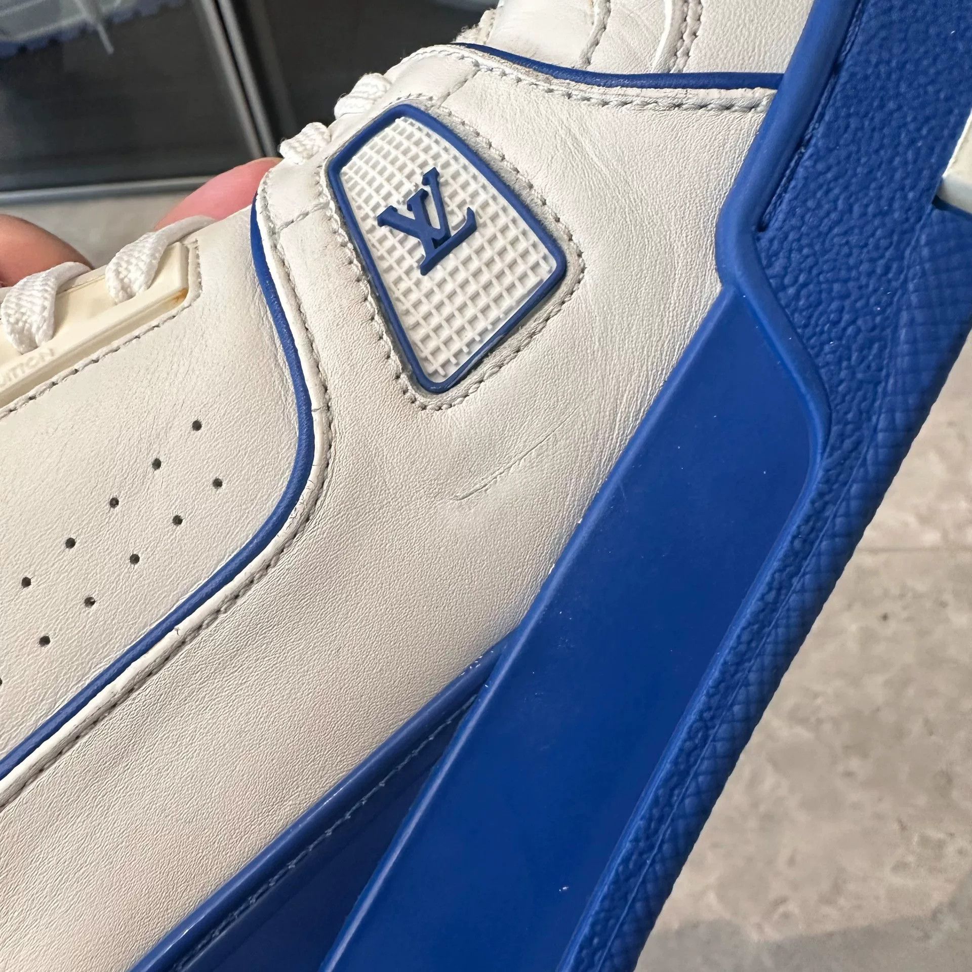 Louis Vuitton Louis Vuitton Training Blue Lowtop Sneakers 9 Men Size US 9 / EU 42 - 7 Thumbnail